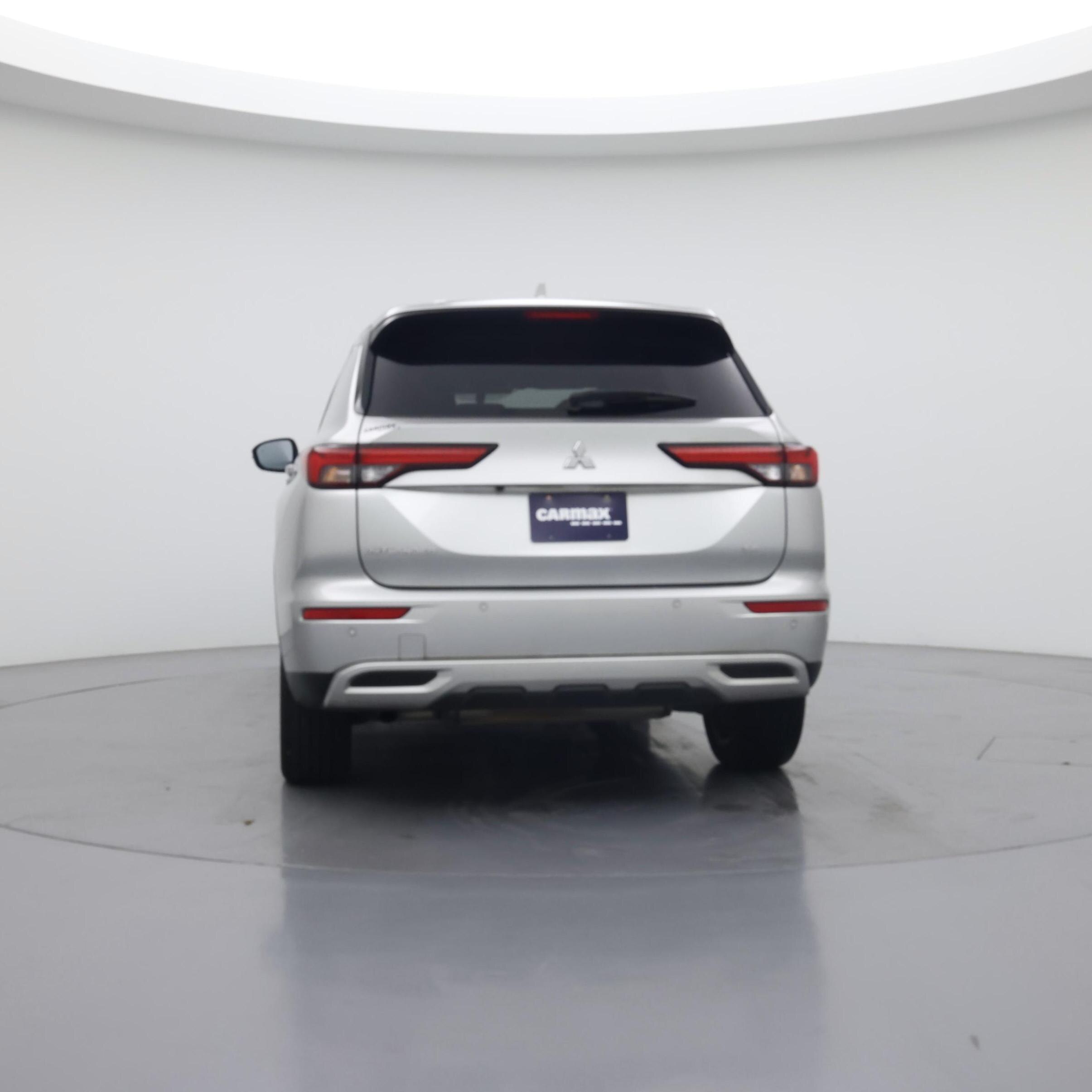 Thumbnail: 2024 Mitsubishi Outlander - 6