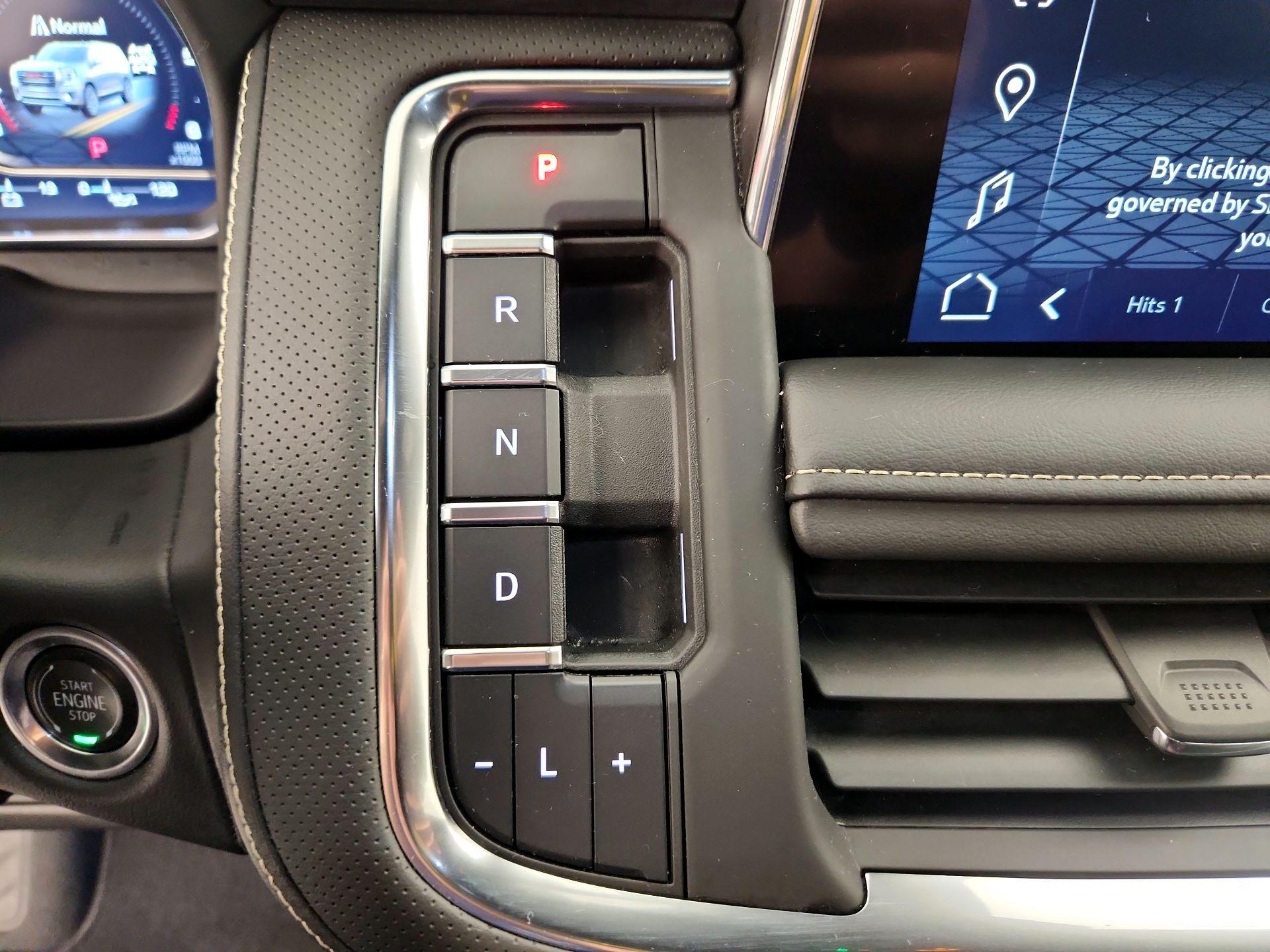 Thumbnail: 2023 GMC Yukon - 17