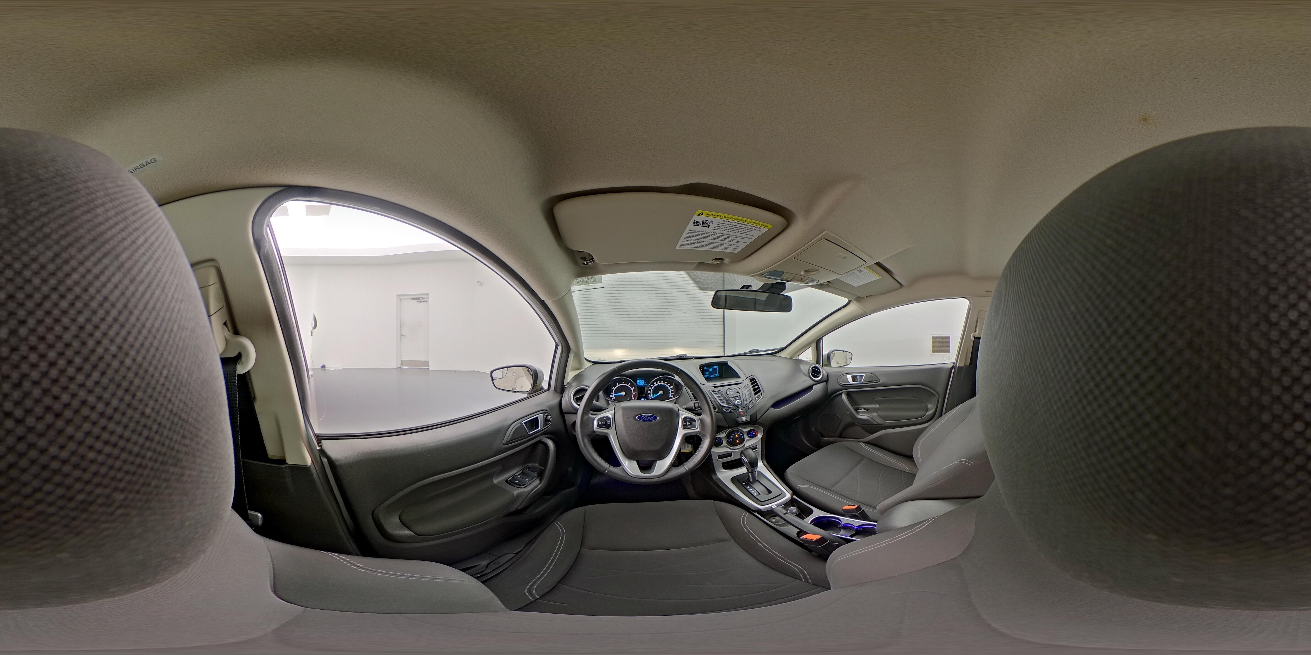 2015 Ford Fiesta SE - Photo 25