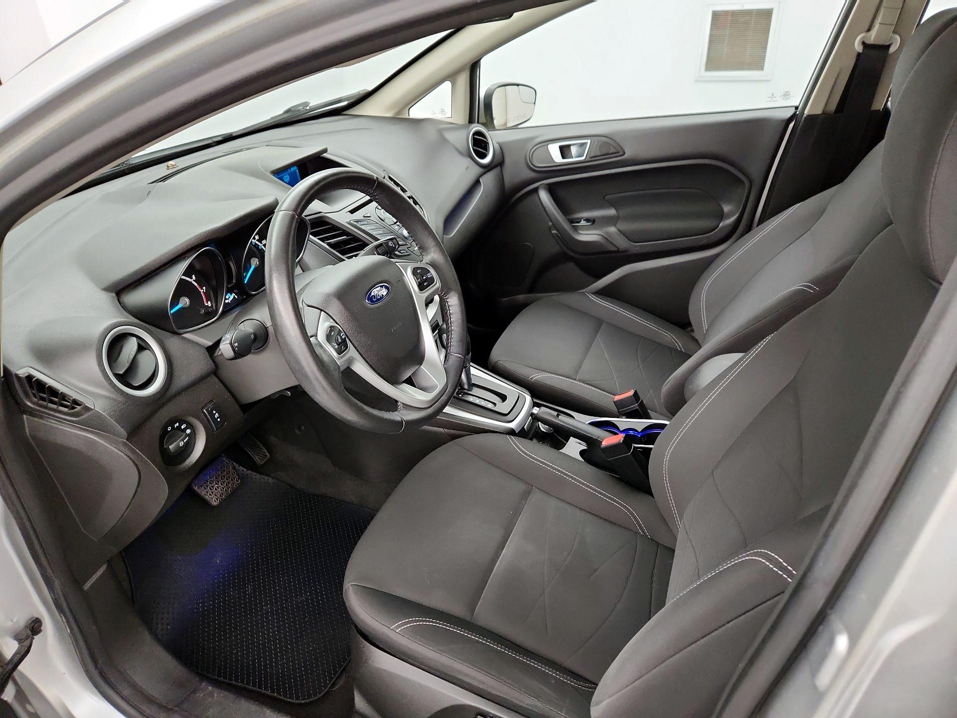 Thumbnail: 2015 Ford Fiesta - 11