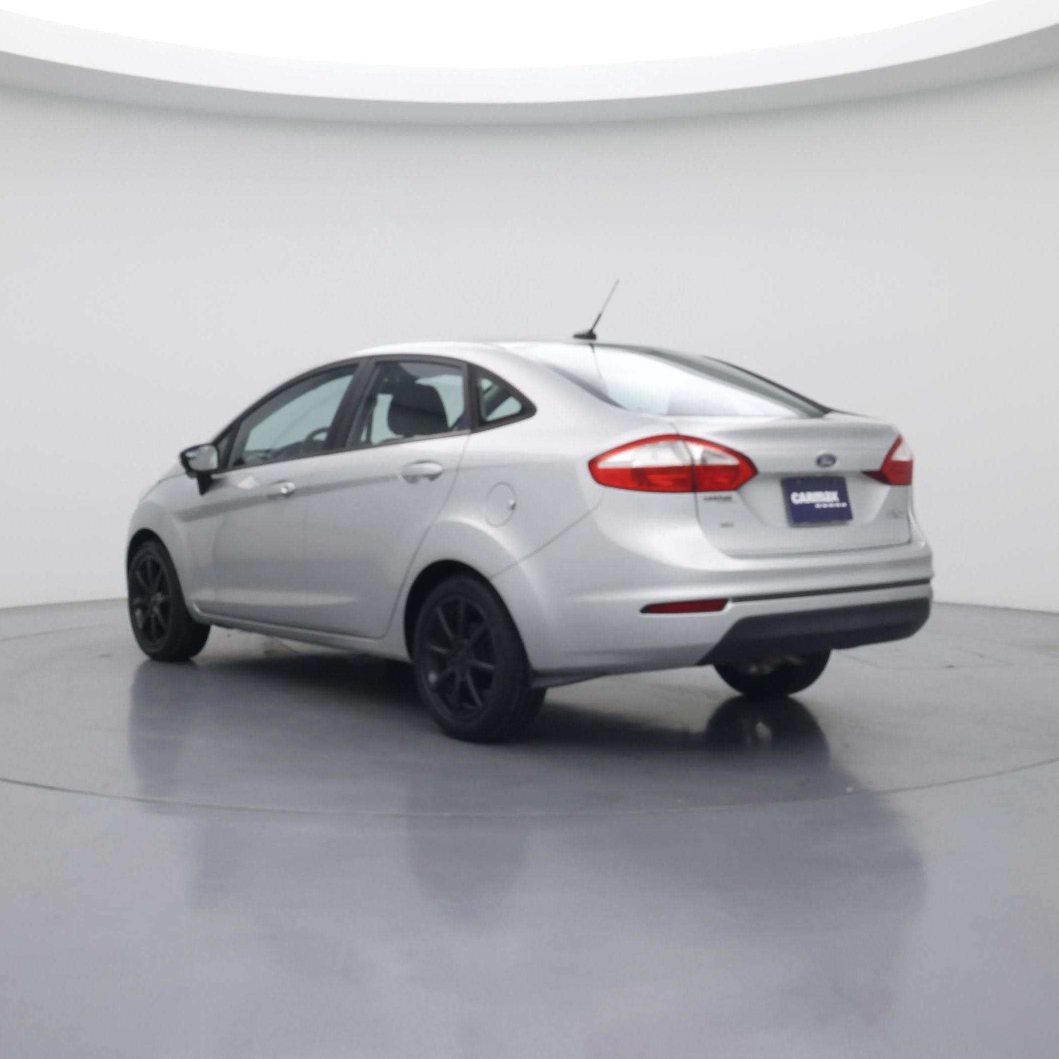 Thumbnail: 2015 Ford Fiesta - 2