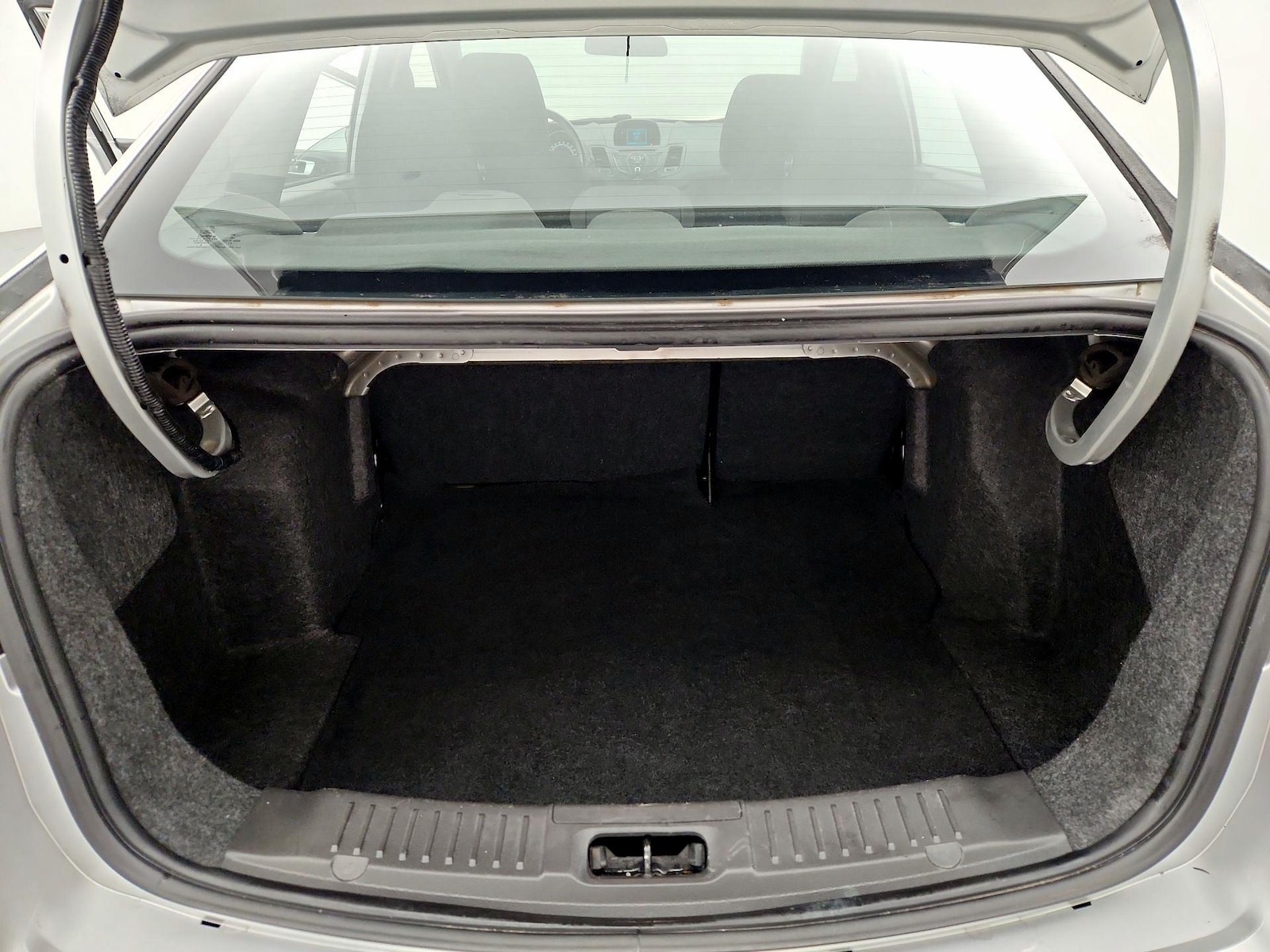 2015 Ford Fiesta SE - Photo 20