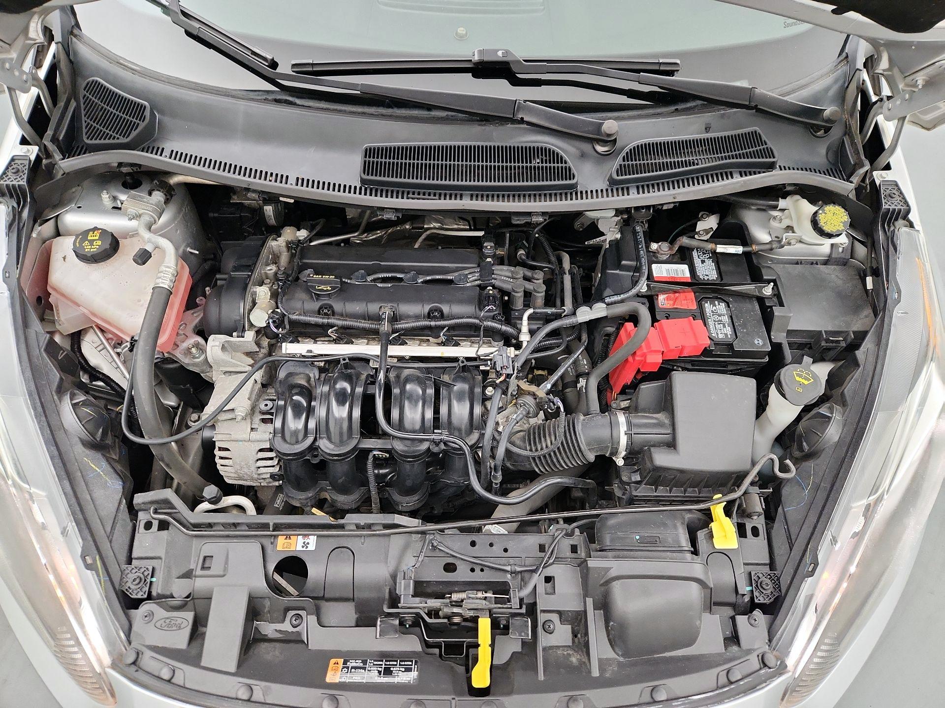 Thumbnail: 2015 Ford Fiesta - 20