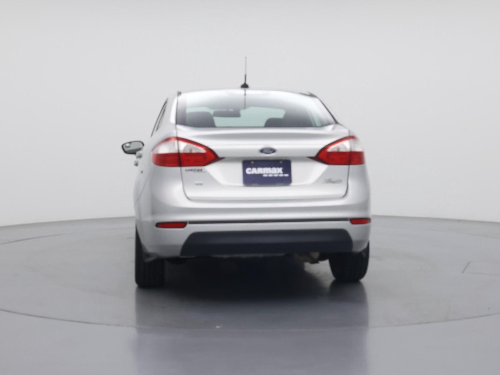 2015 Ford Fiesta SE - Photo 7