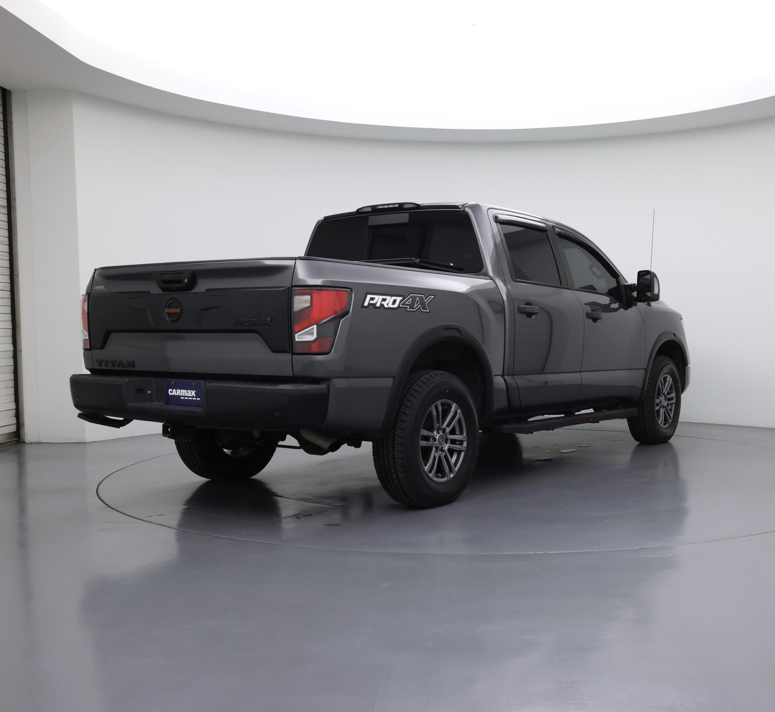 Thumbnail: 2021 Nissan Titan - 8