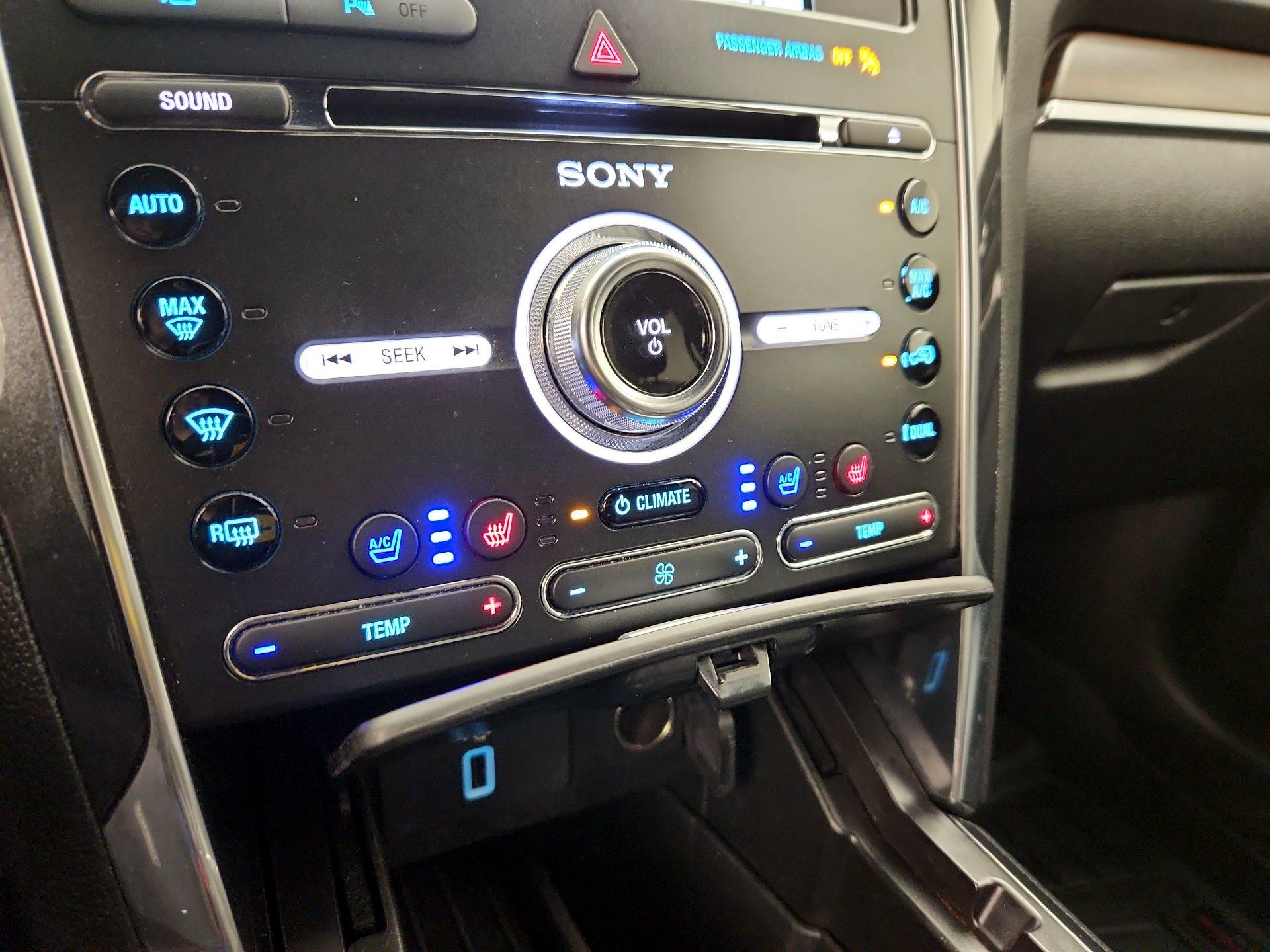 Thumbnail: 2018 Ford Explorer - 17