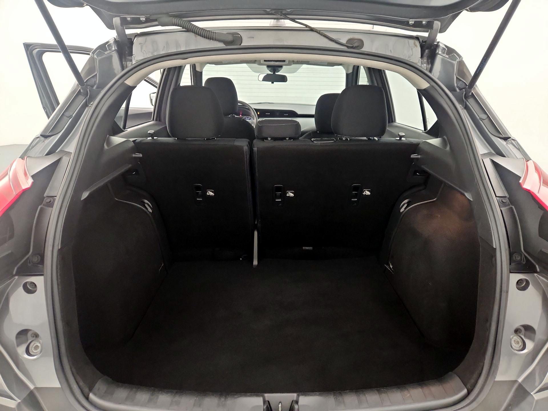 Thumbnail: 2020 Nissan Kicks - 19