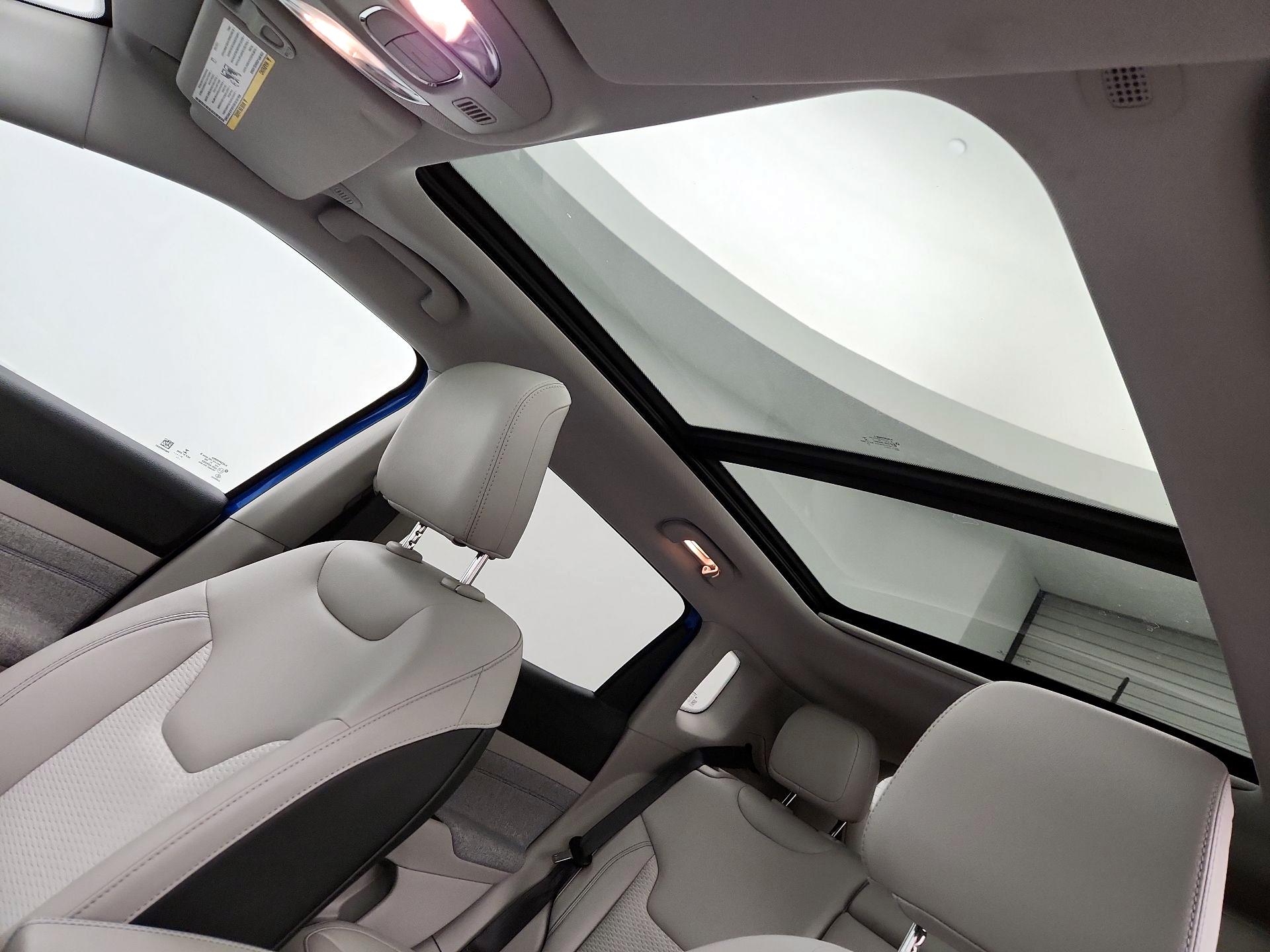 Thumbnail: 2022 Jeep Compass - 19