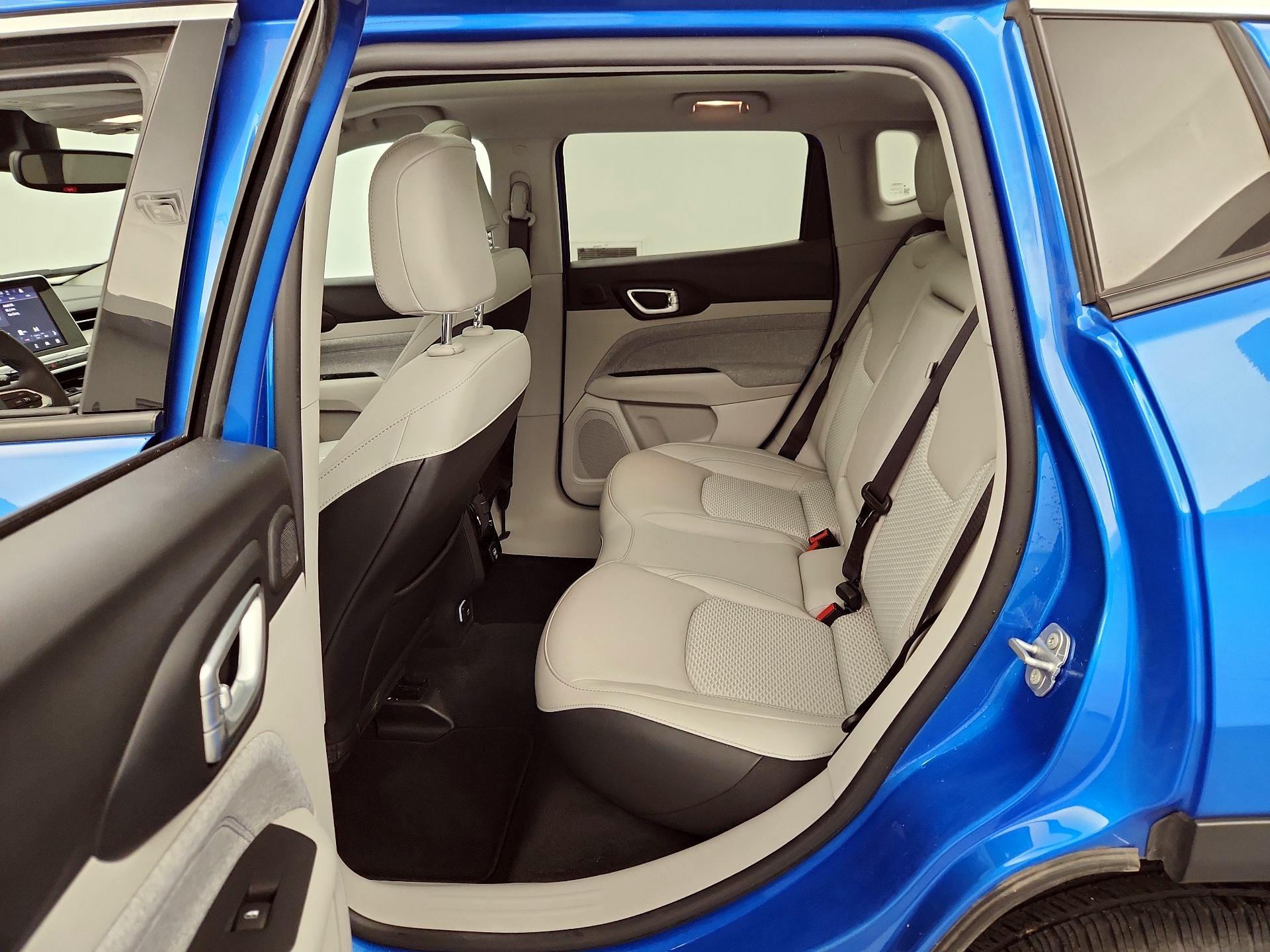 Thumbnail: 2022 Jeep Compass - 20