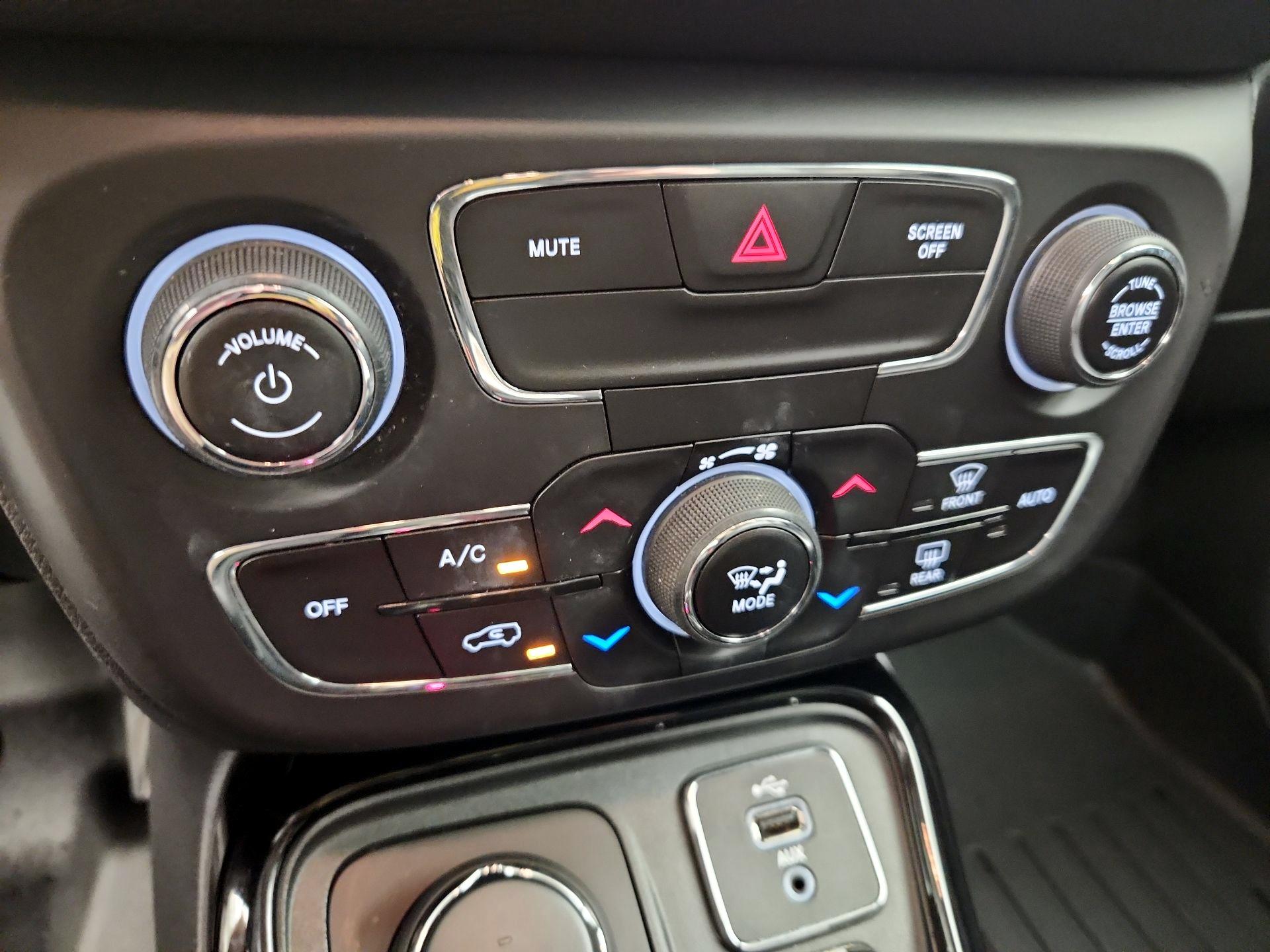 Thumbnail: 2018 Jeep Compass - 16