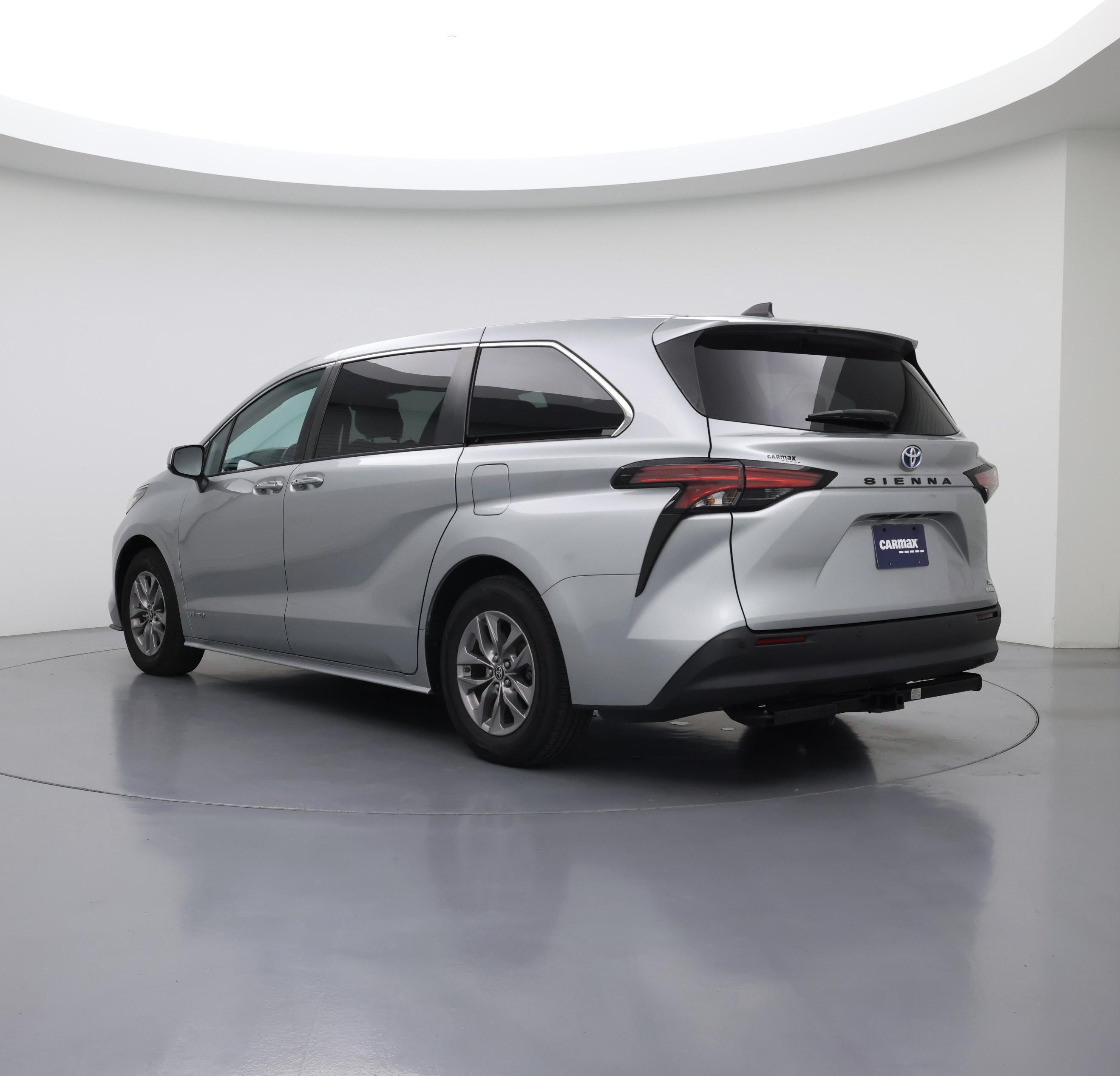 Thumbnail: 2021 Toyota Sienna - 2