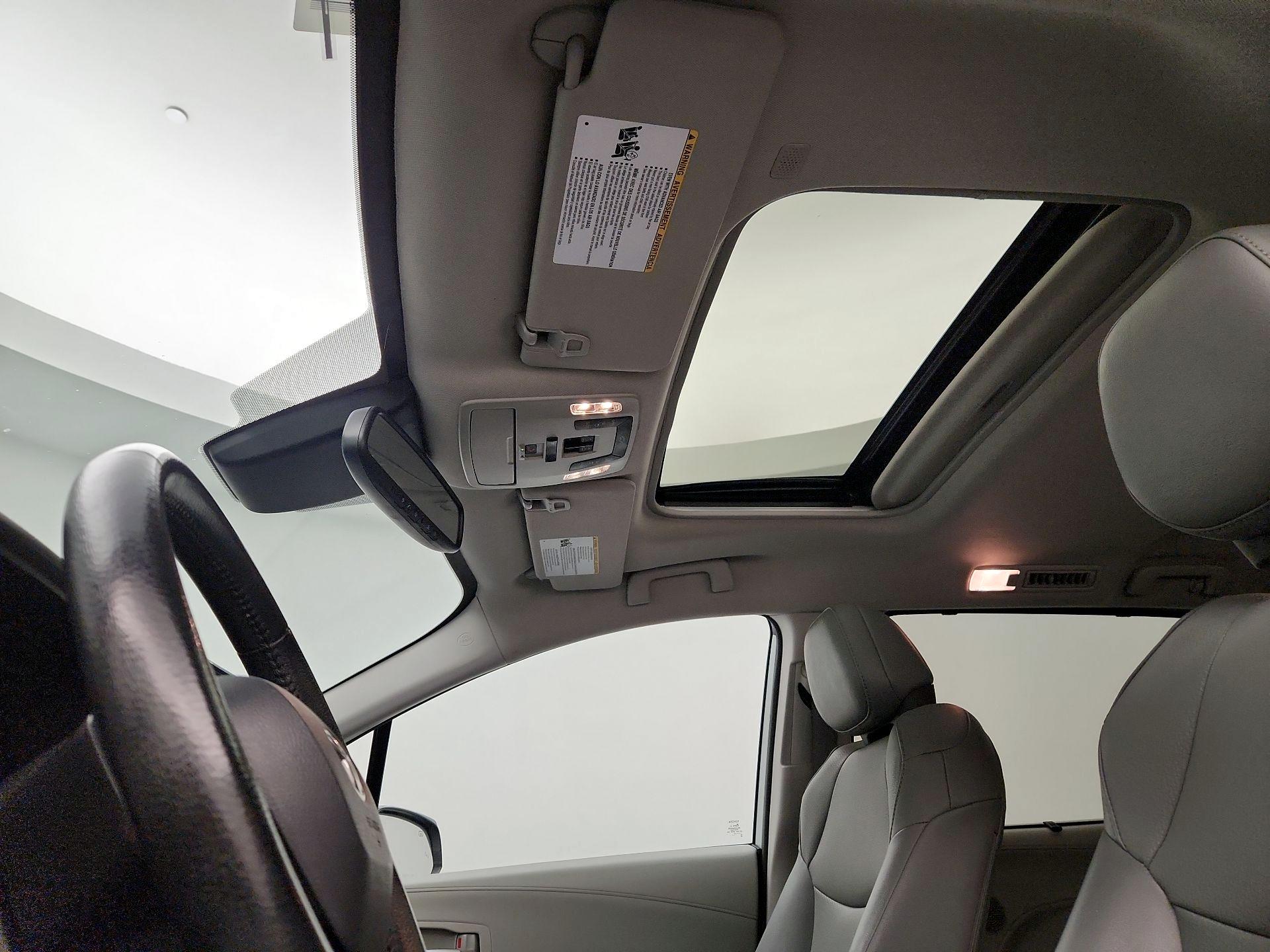 Thumbnail: 2021 Toyota Sienna - 19