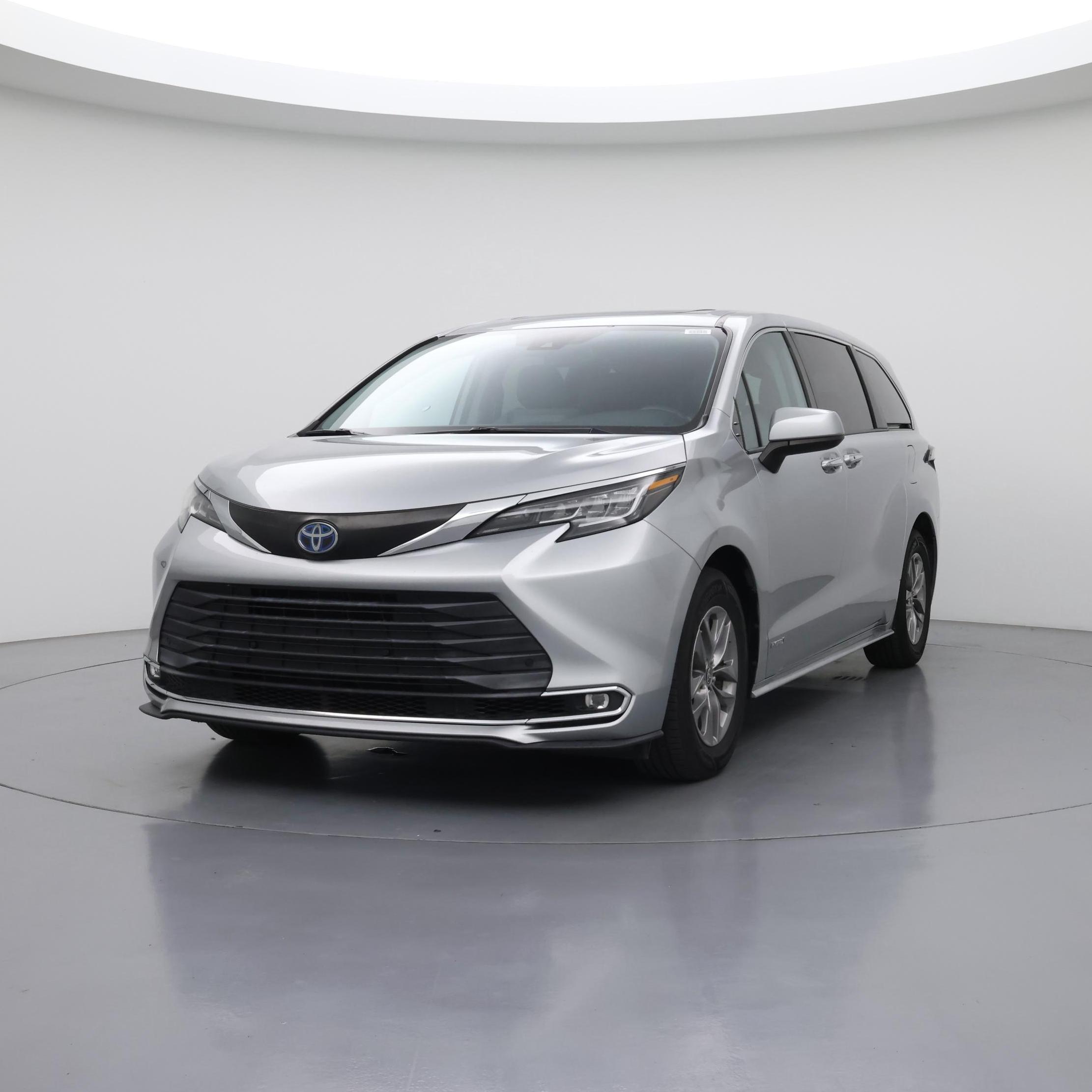Thumbnail: 2021 Toyota Sienna - 4