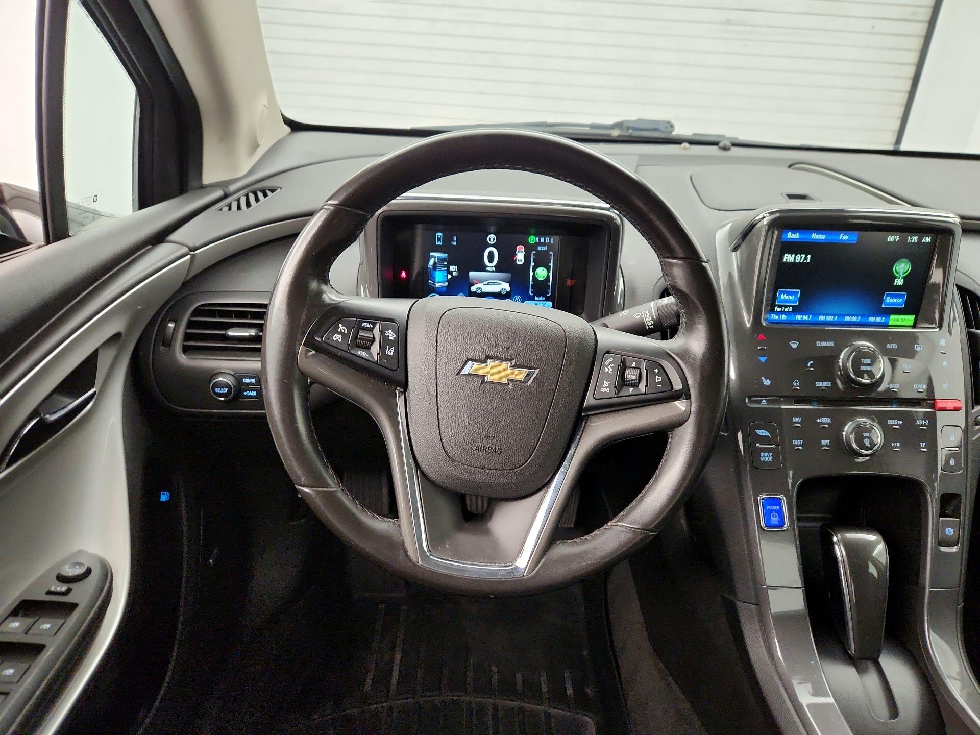 Thumbnail: 2015 Chevrolet Volt - 10