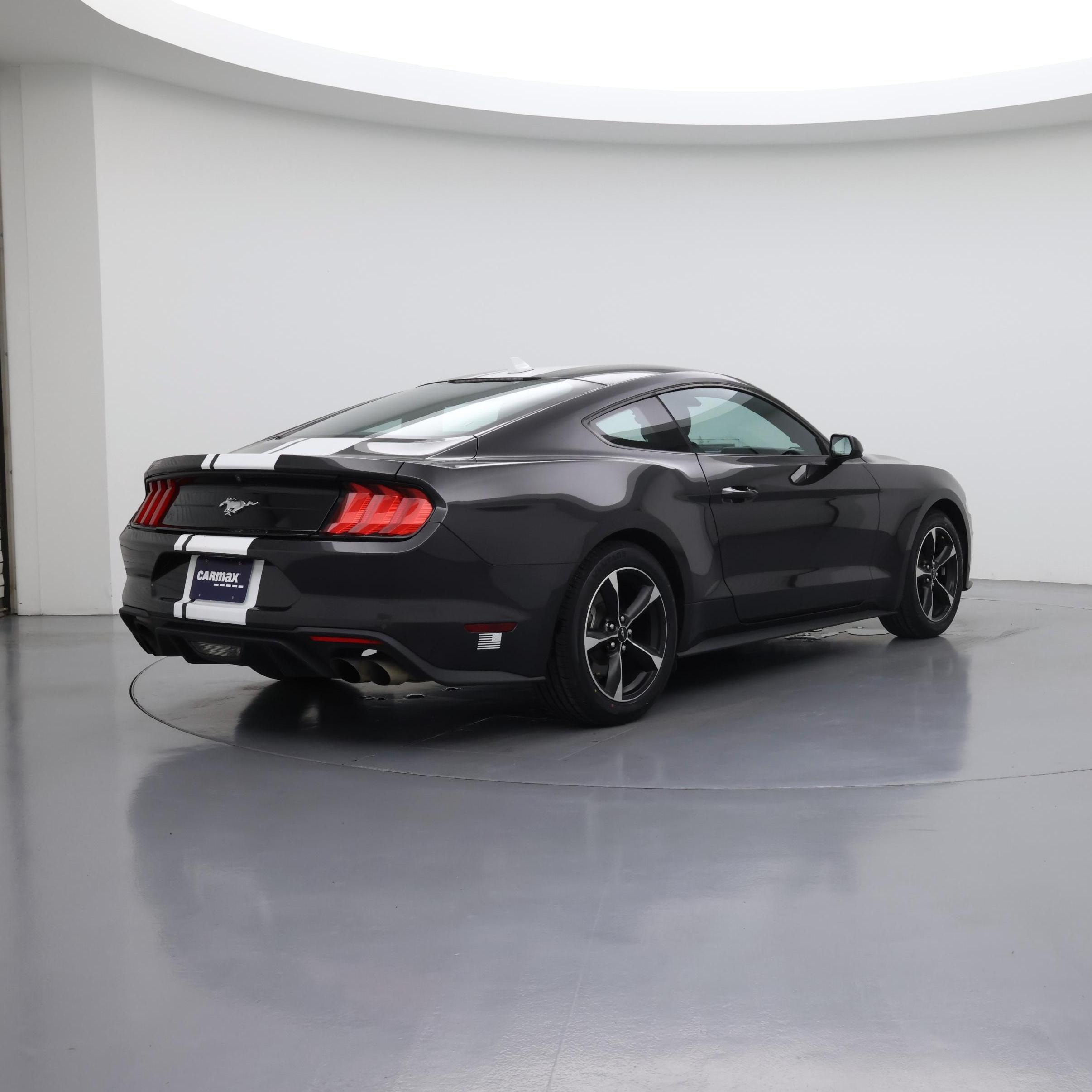 Thumbnail: 2022 Ford Mustang - 8
