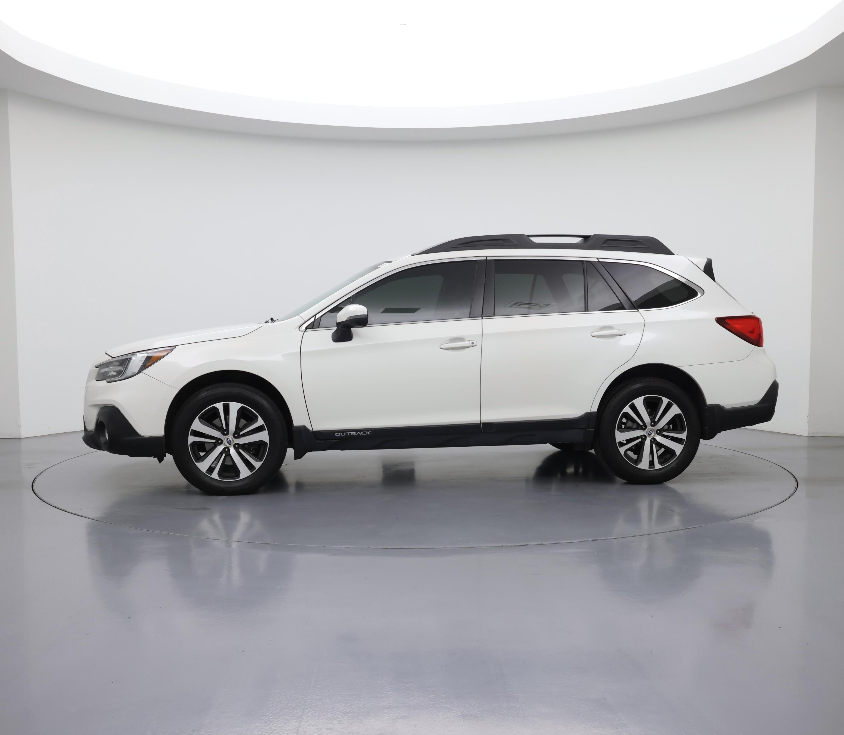 Thumbnail: 2018 Subaru Outback - 3