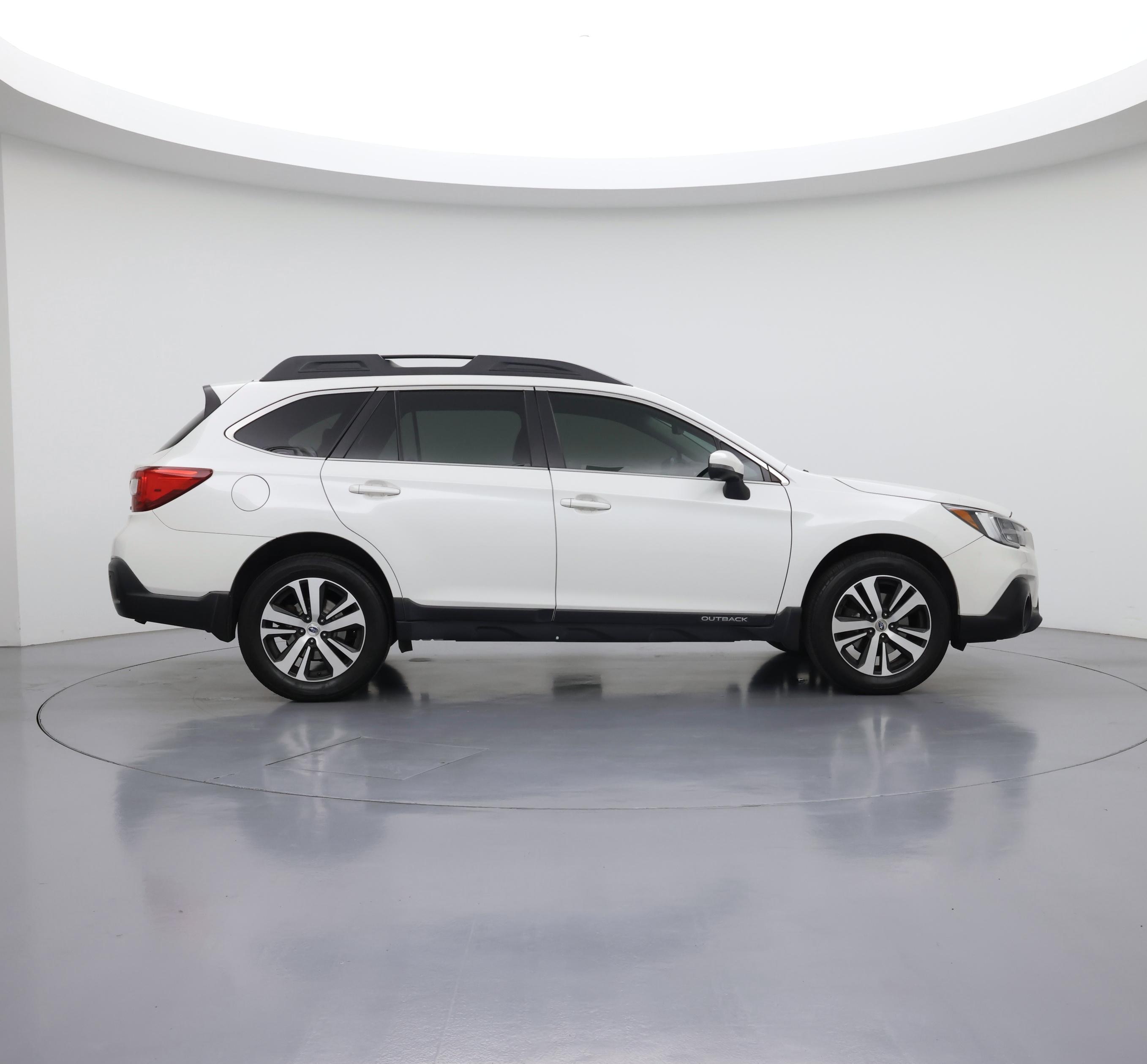 Thumbnail: 2018 Subaru Outback - 7