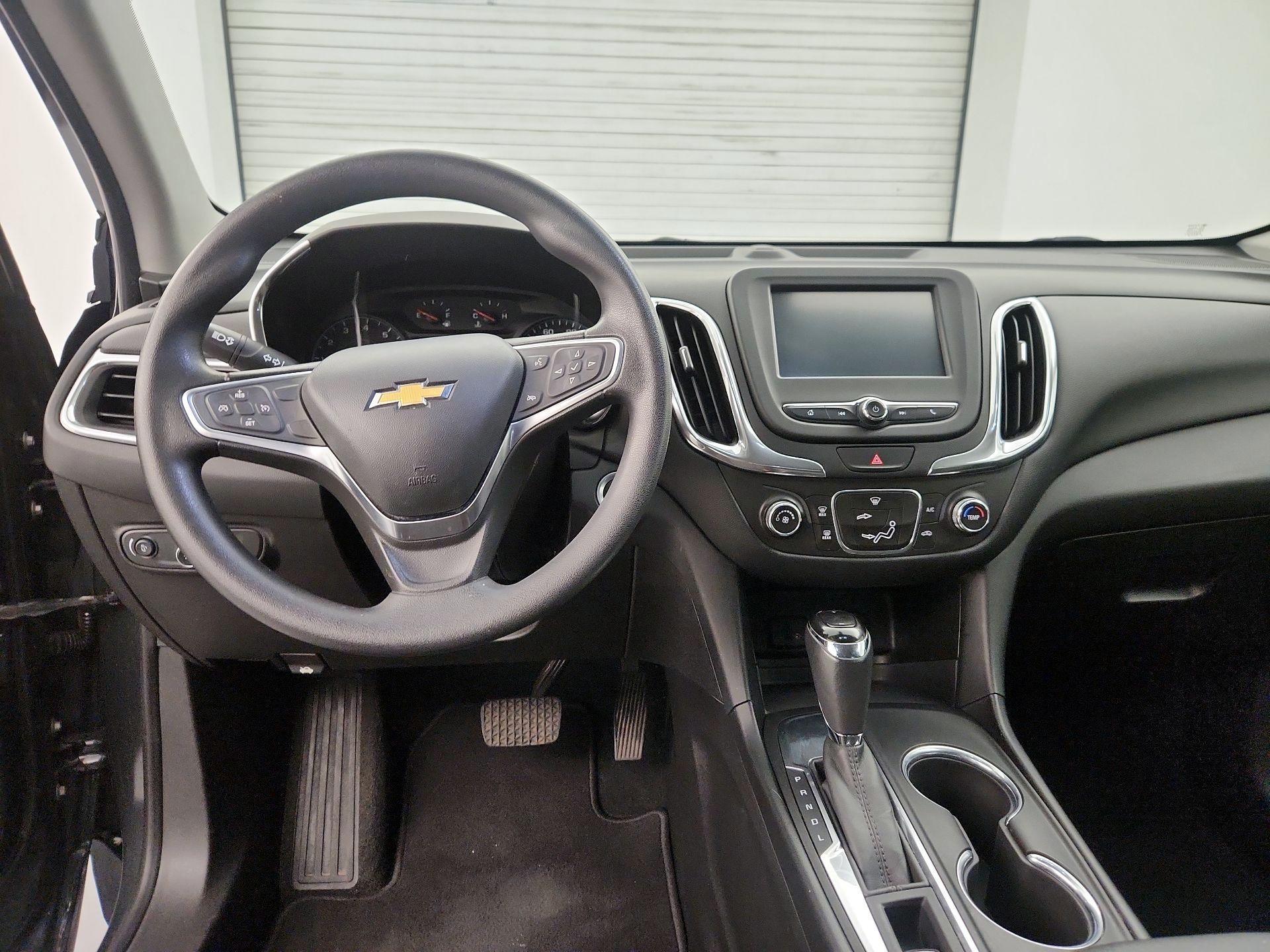 Thumbnail: 2018 Chevrolet Equinox - 10