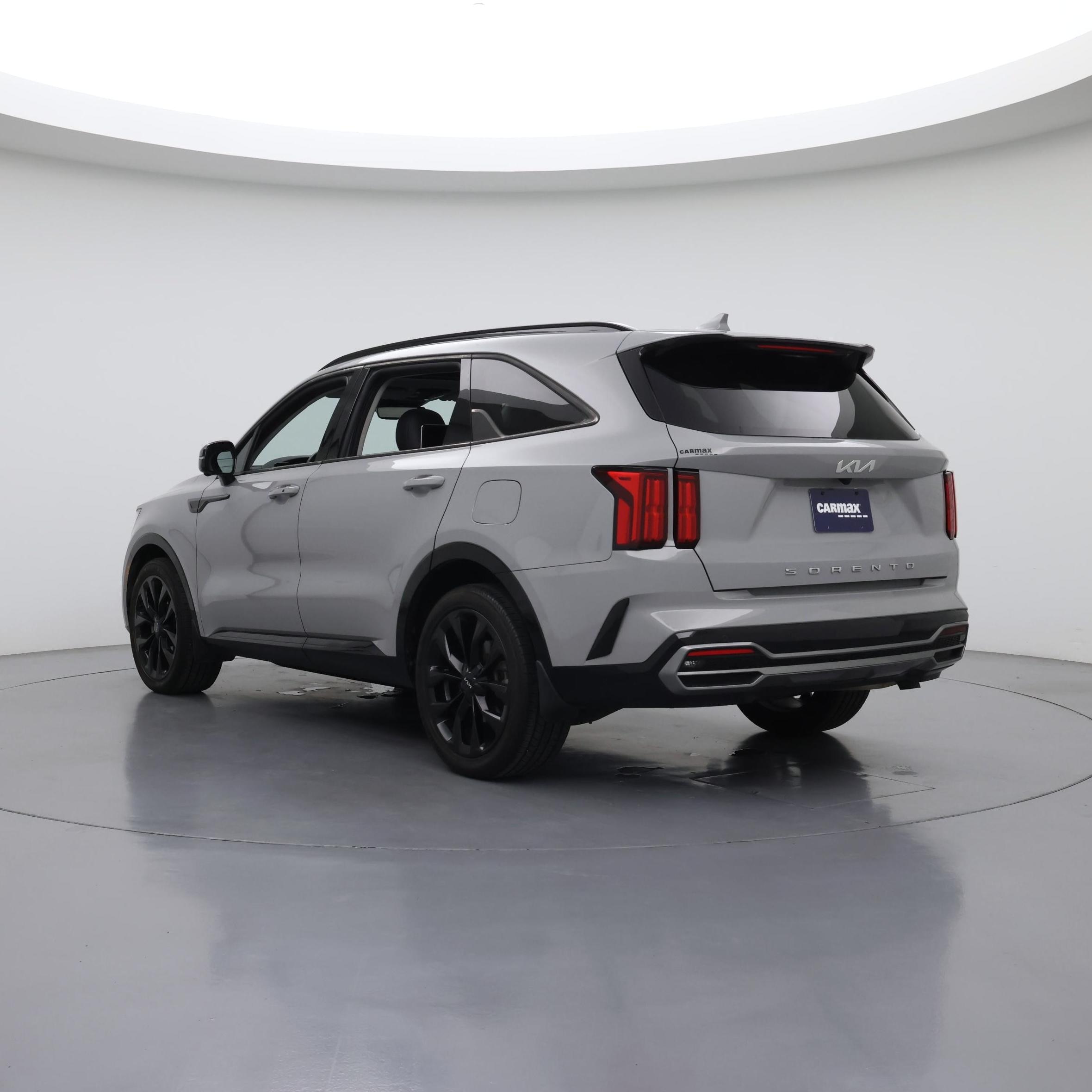 Thumbnail: 2022 Kia Sorento - 2