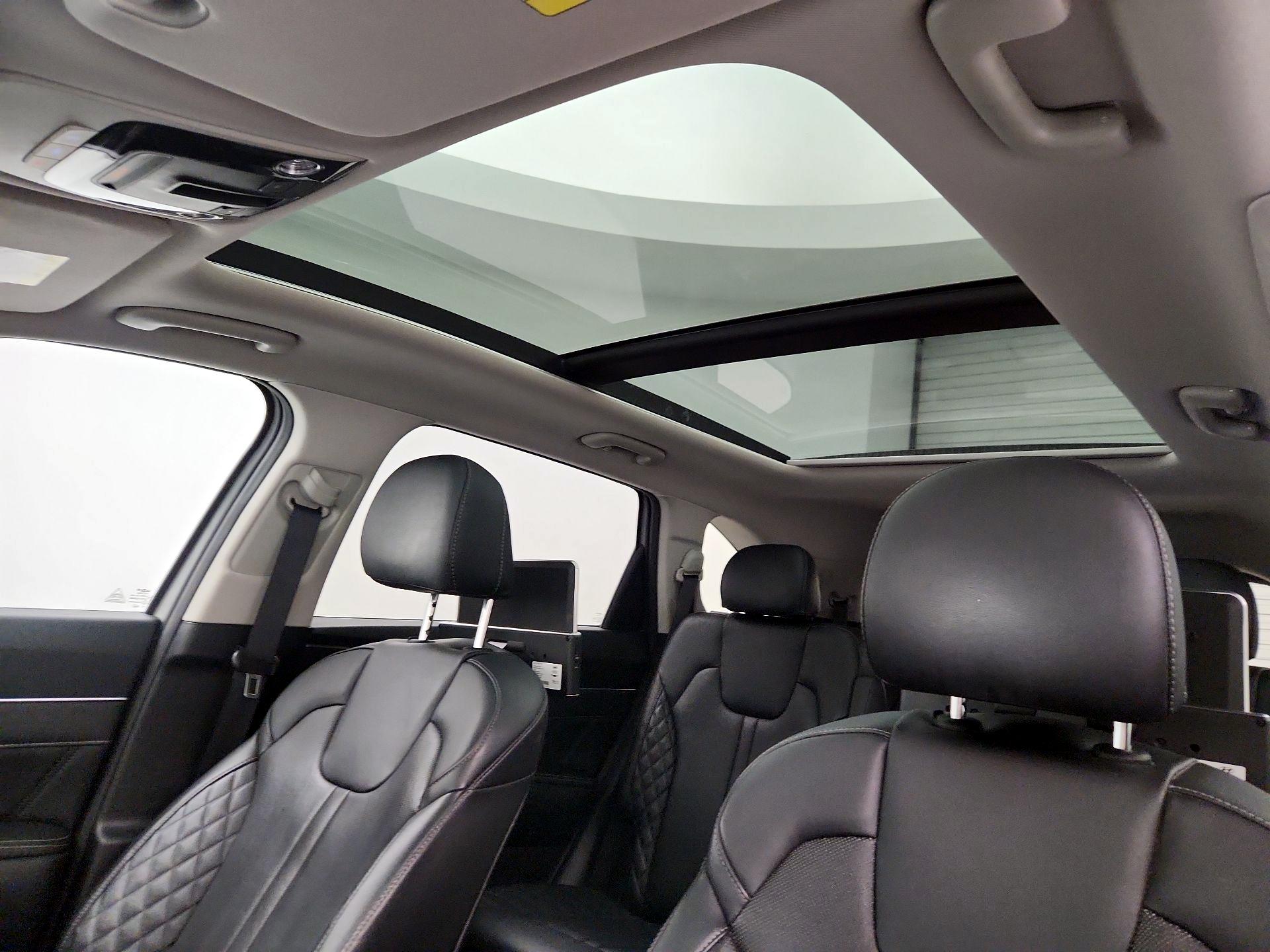 Thumbnail: 2022 Kia Sorento - 20