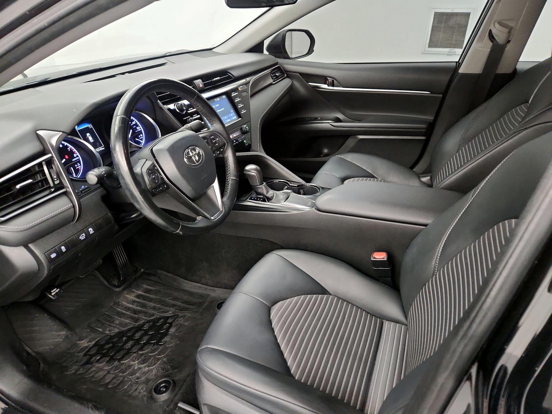Thumbnail: 2019 Toyota Camry - 11