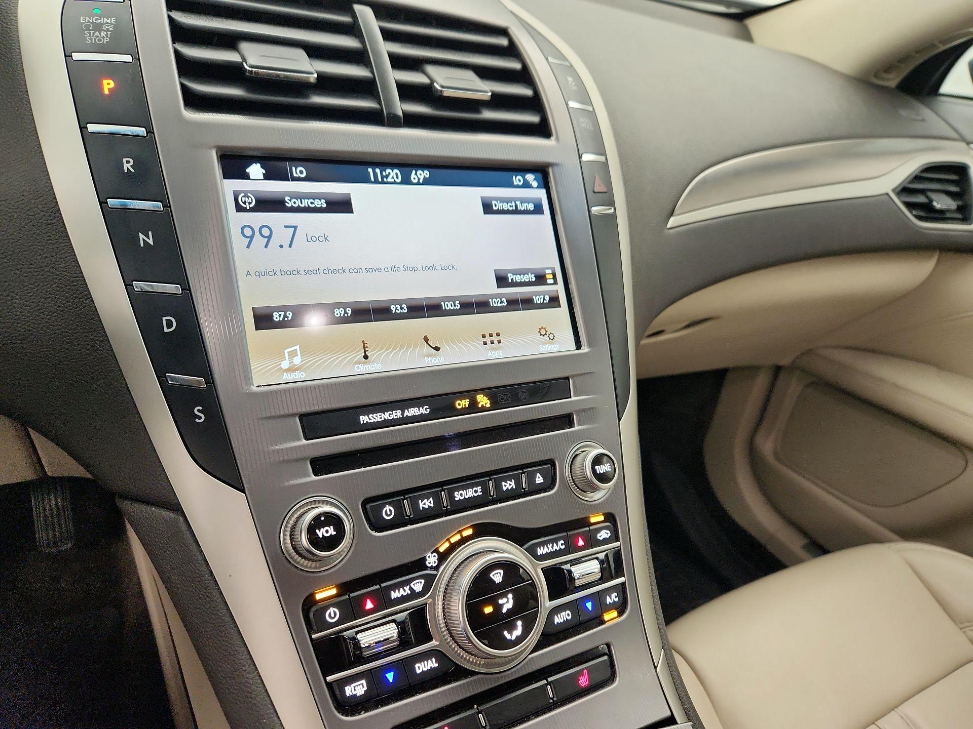 Thumbnail: 2018 Lincoln MKZ - 15