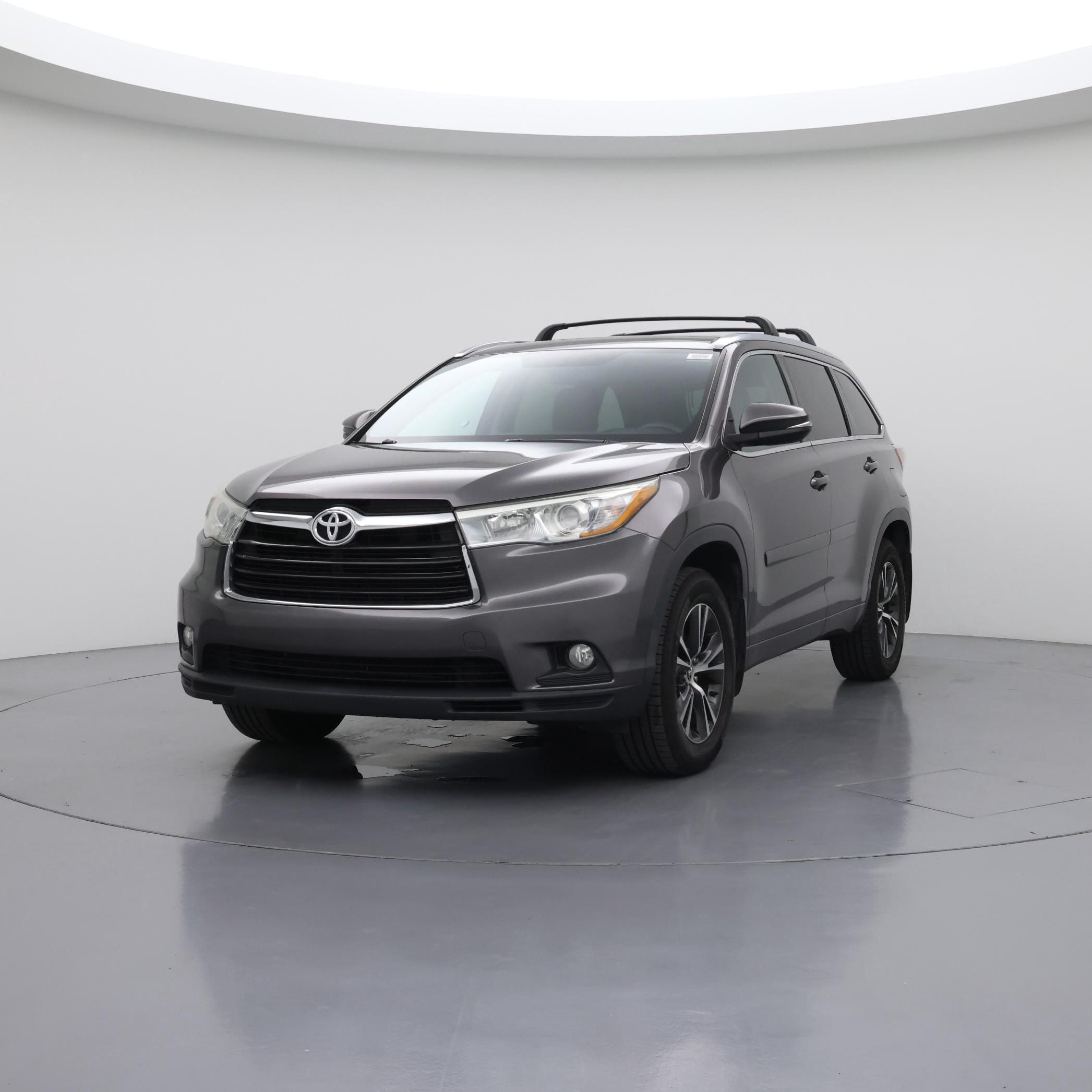 Thumbnail: 2016 Toyota Highlander - 4