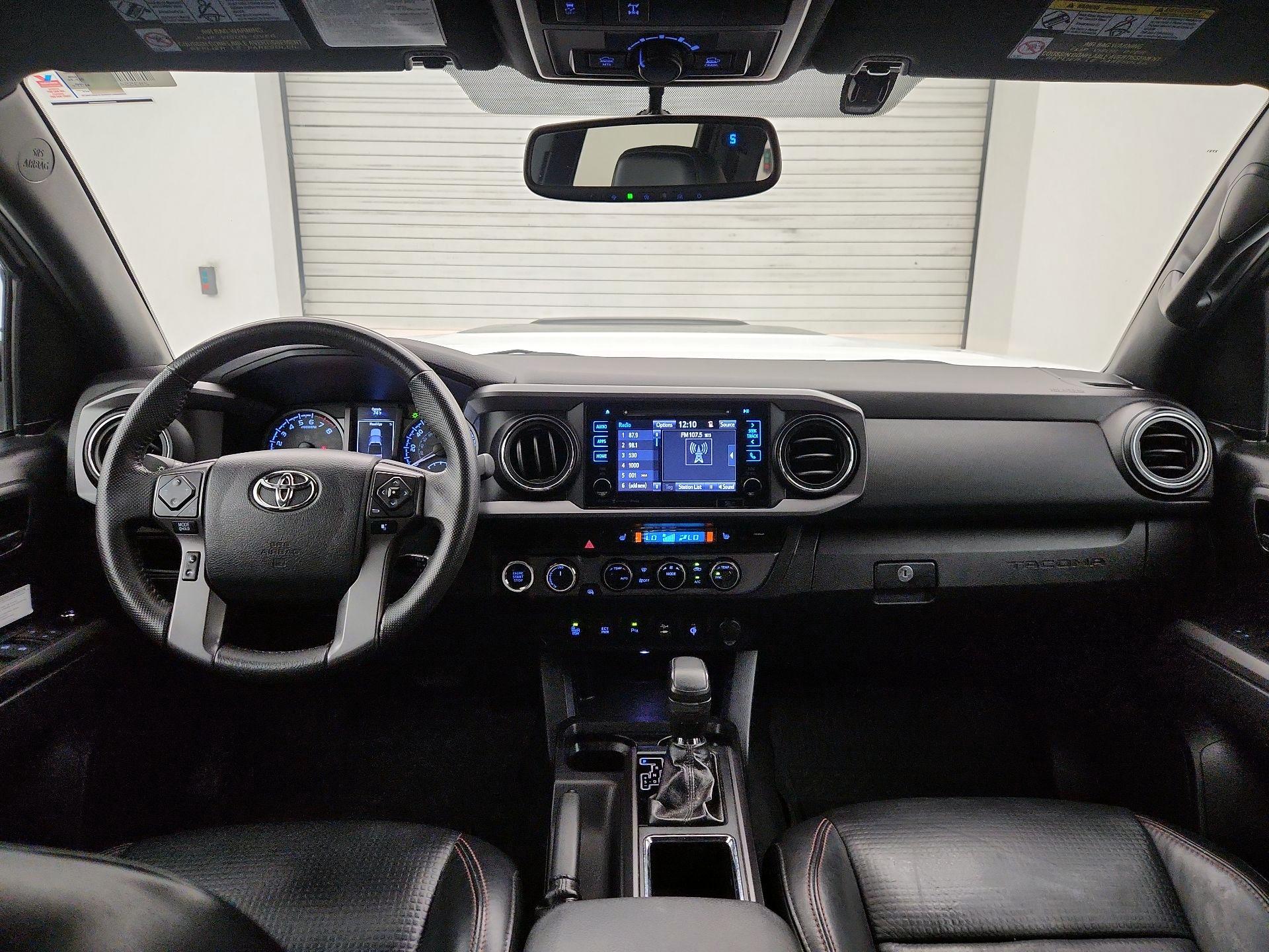 Thumbnail: 2017 Toyota Tacoma - 9