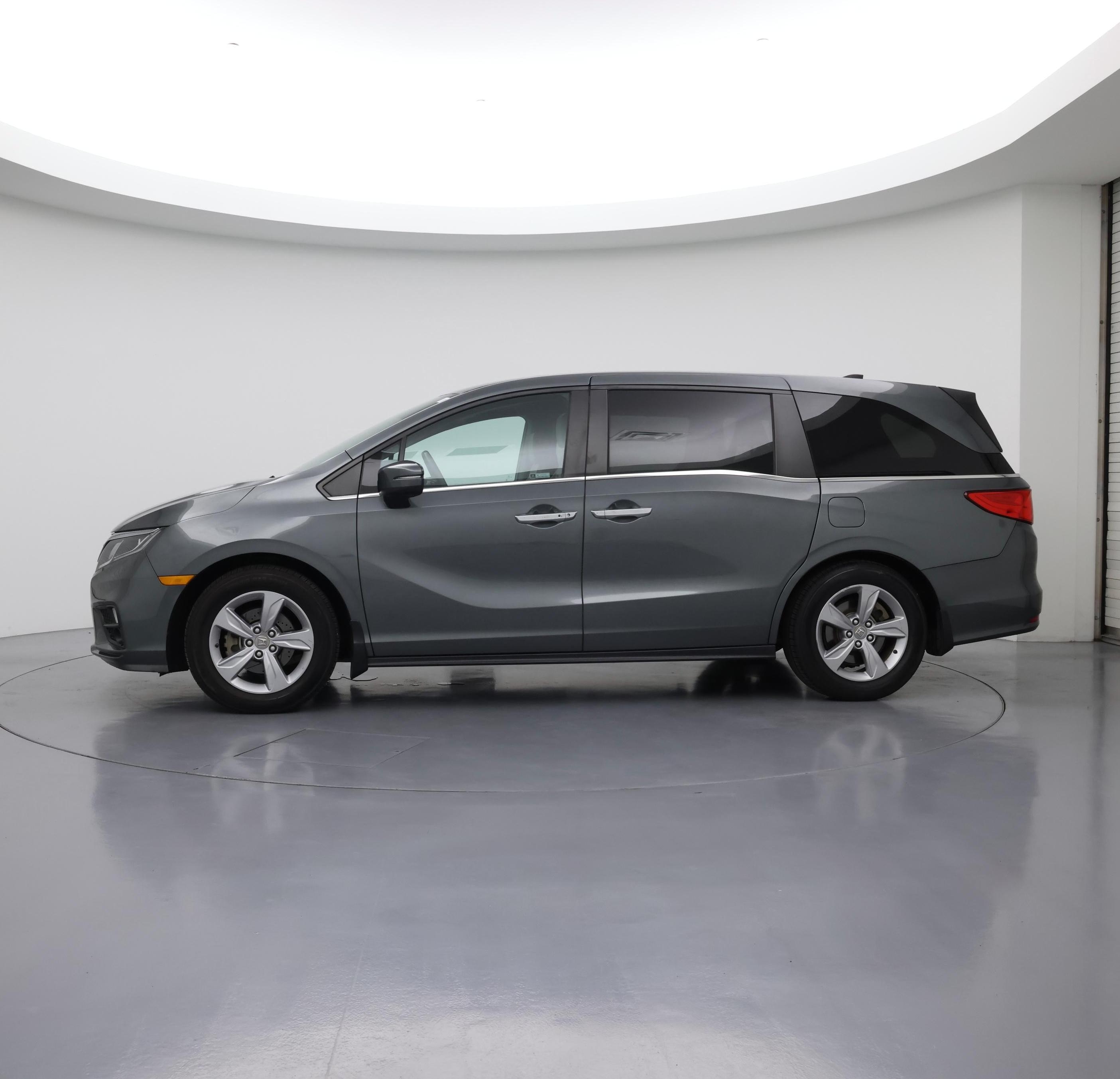 Thumbnail: 2019 Honda Odyssey - 3