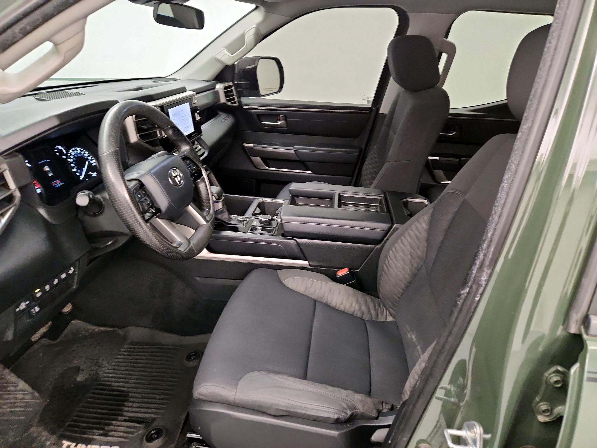 Thumbnail: 2022 Toyota Tundra - 9