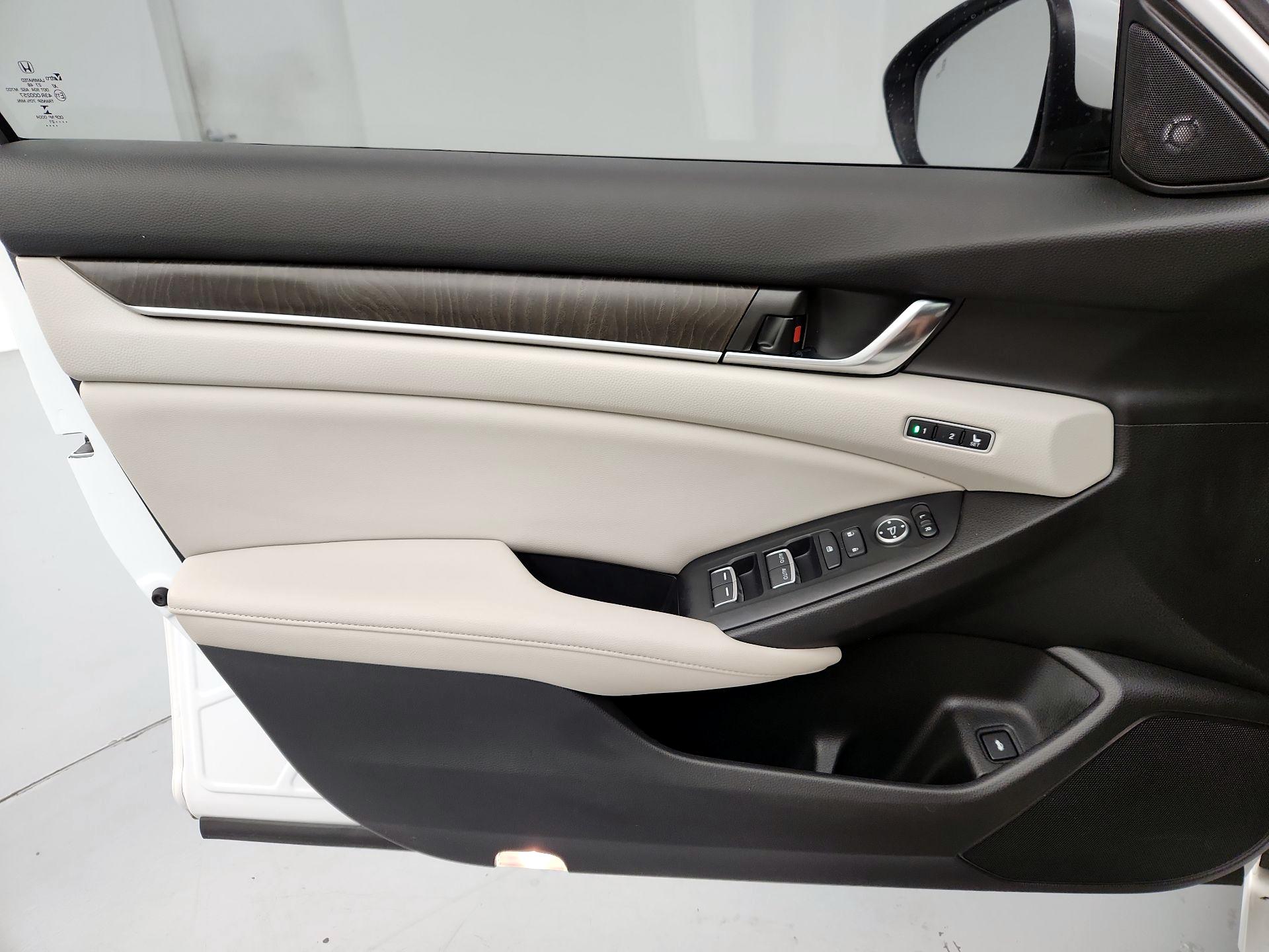 Thumbnail: 2021 Honda Accord - 12