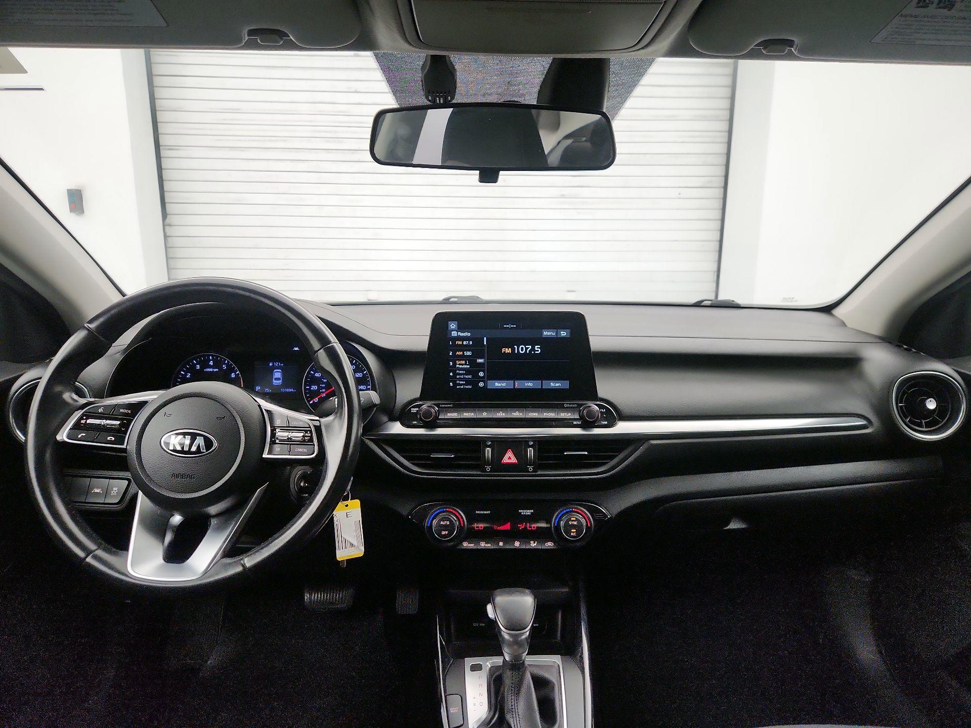 Thumbnail: 2019 Kia Forte - 9