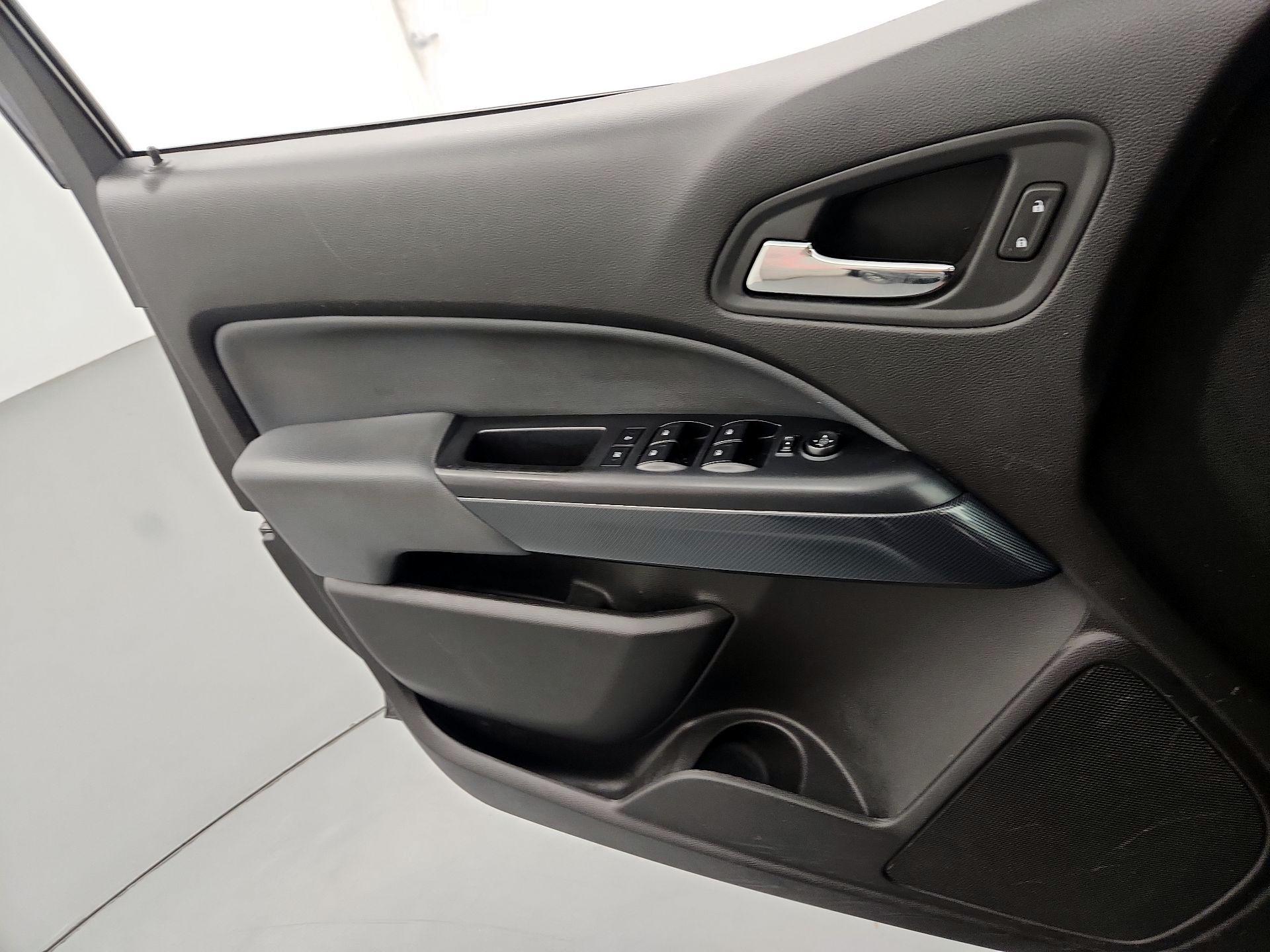 Thumbnail: 2016 Chevrolet Colorado - 12