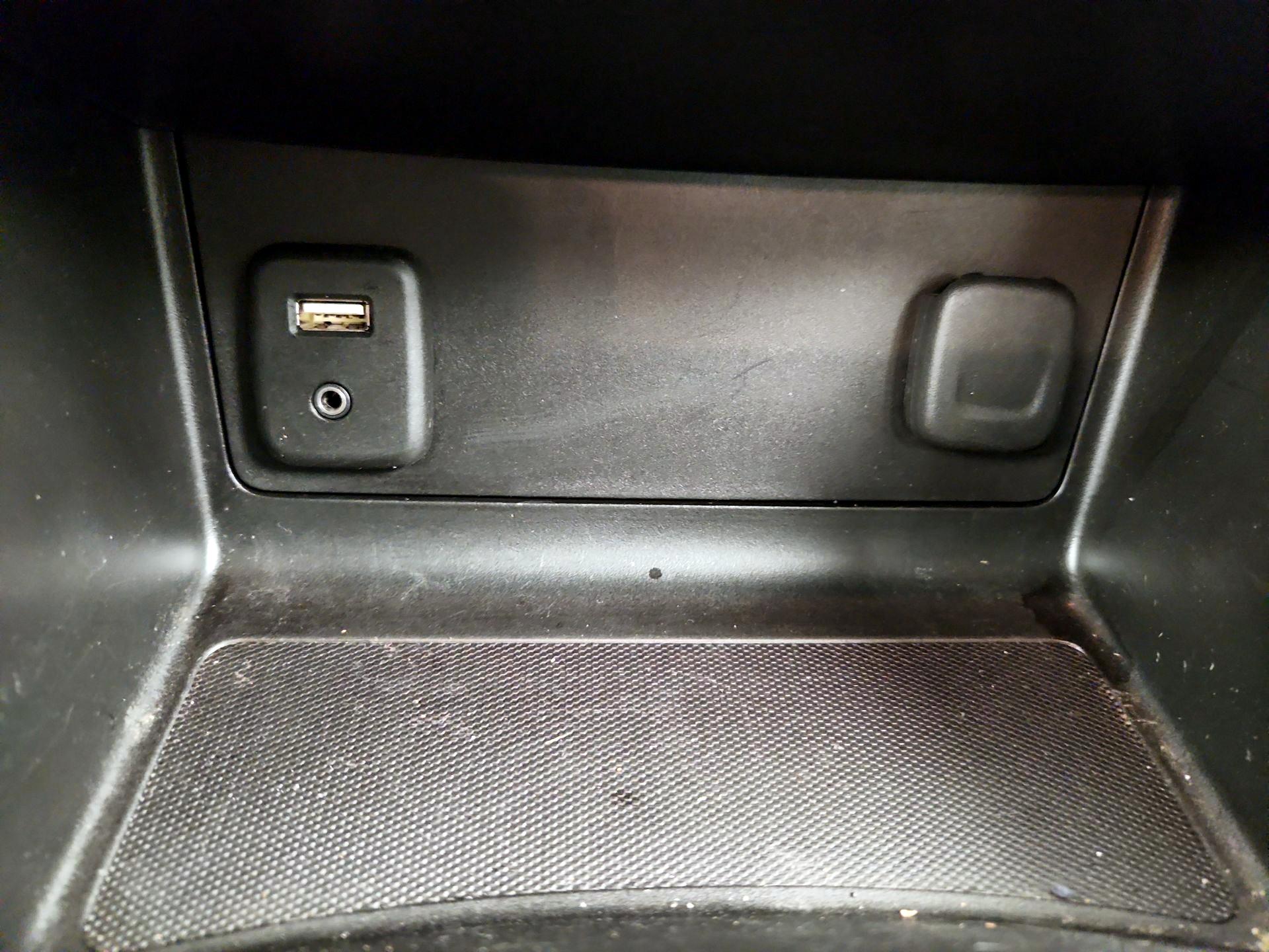 Thumbnail: 2016 Chevrolet Colorado - 18