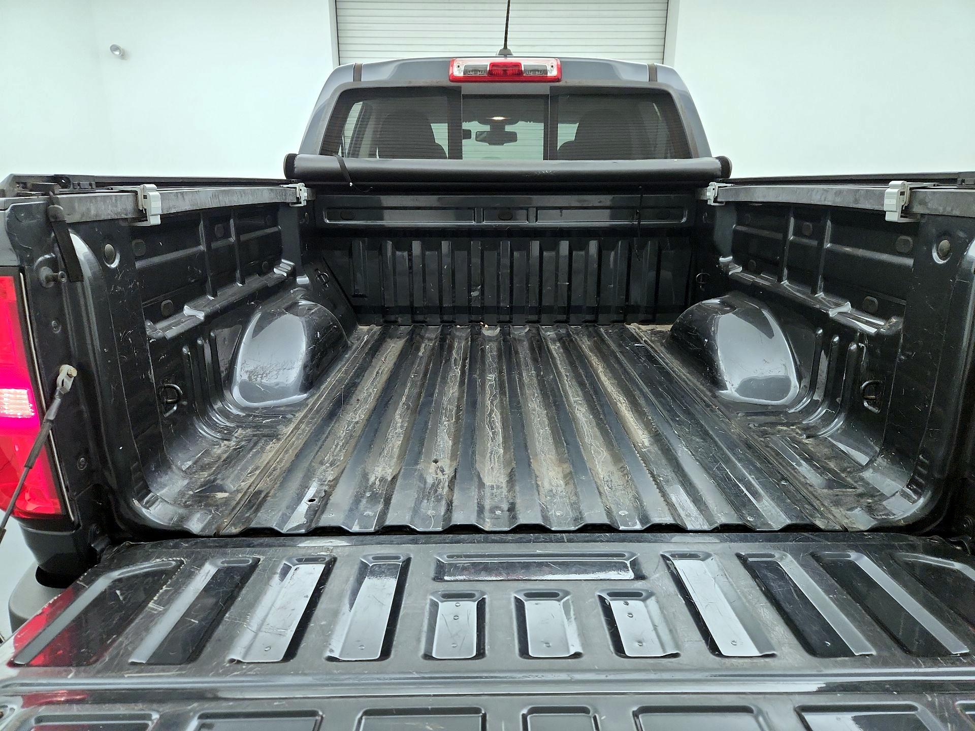 Thumbnail: 2016 Chevrolet Colorado - 20