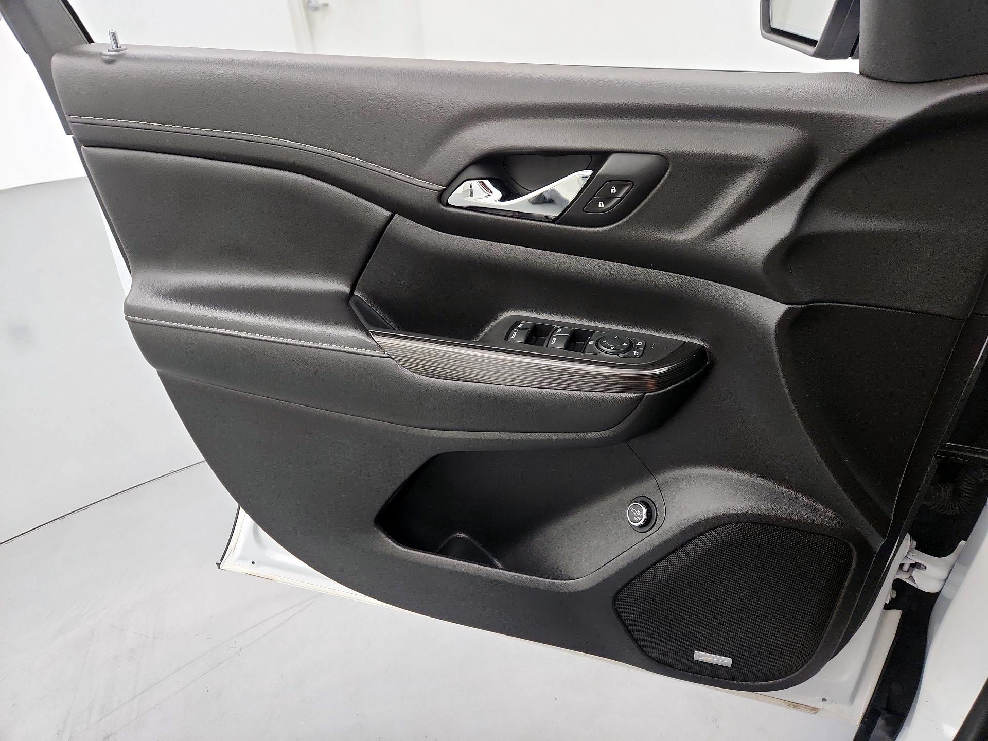 Thumbnail: 2019 GMC Acadia - 12