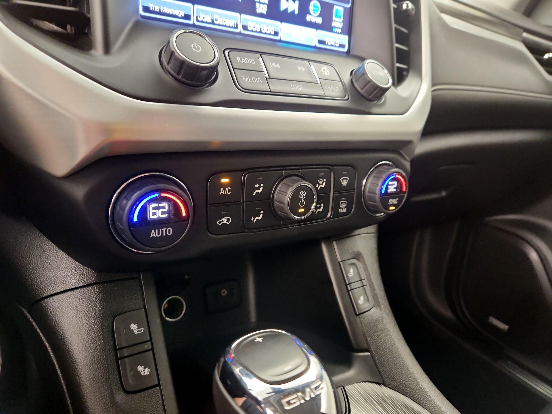Thumbnail: 2019 GMC Acadia - 16