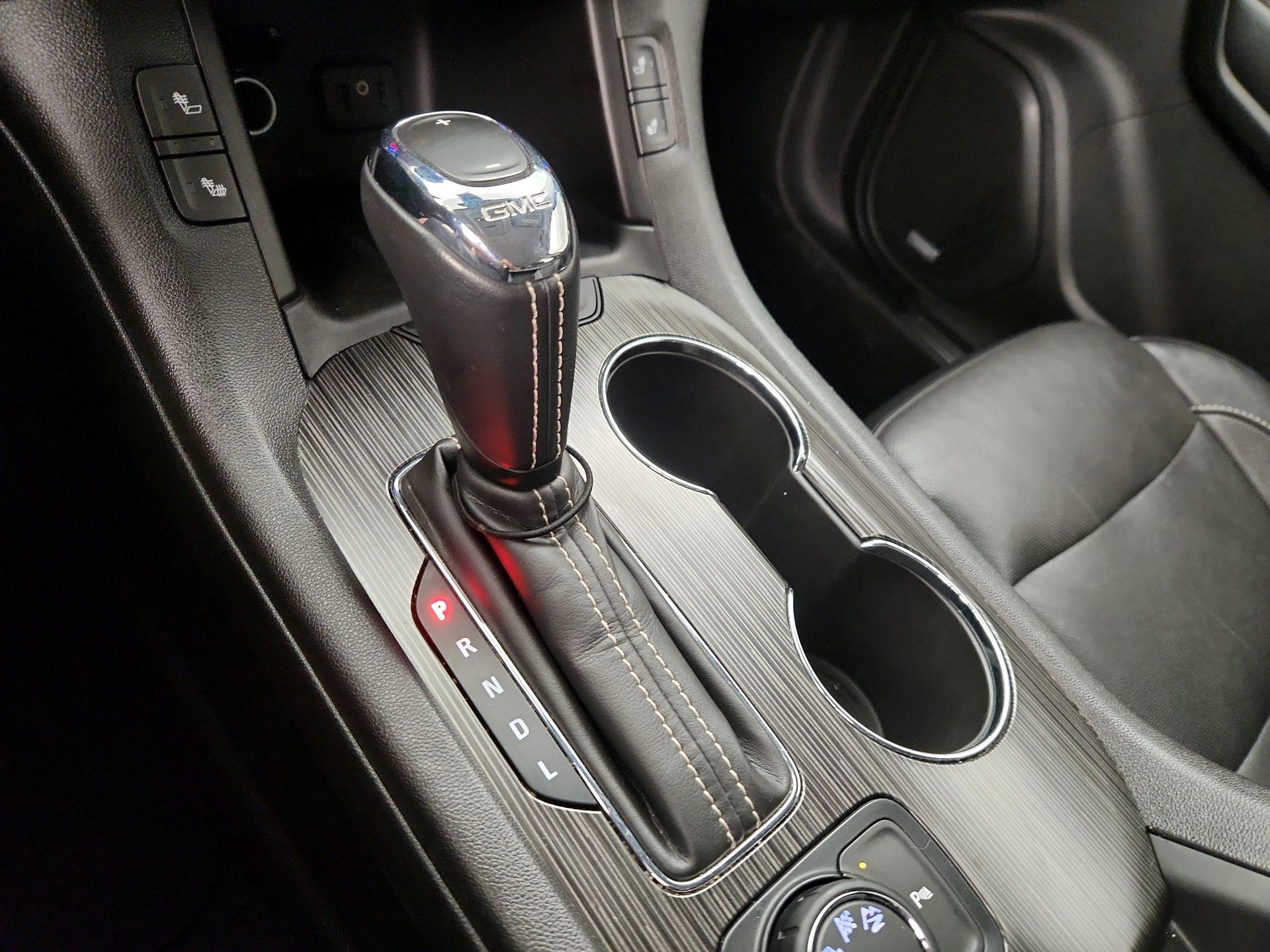 Thumbnail: 2019 GMC Acadia - 17
