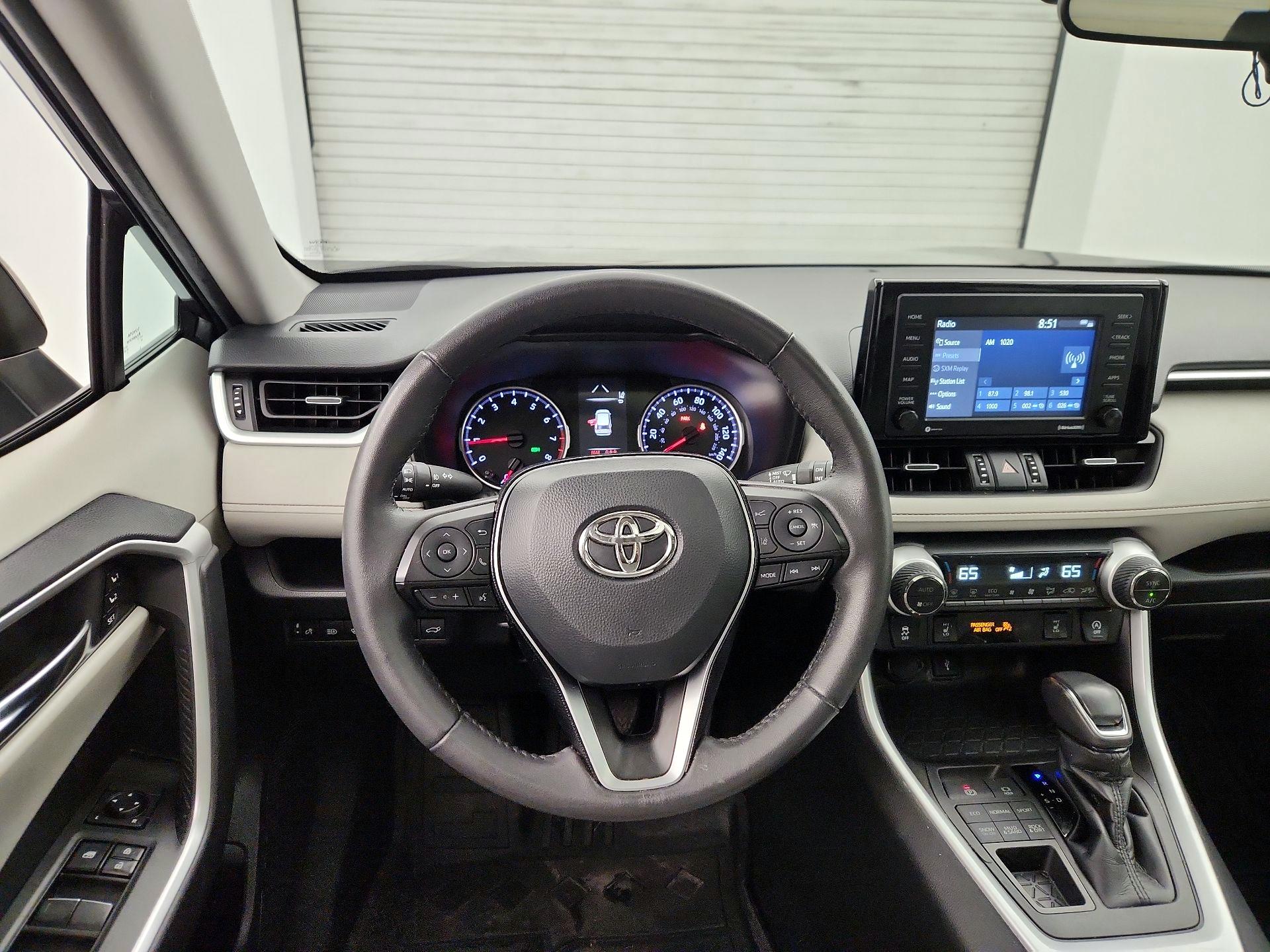 Thumbnail: 2021 Toyota RAV4 - 10