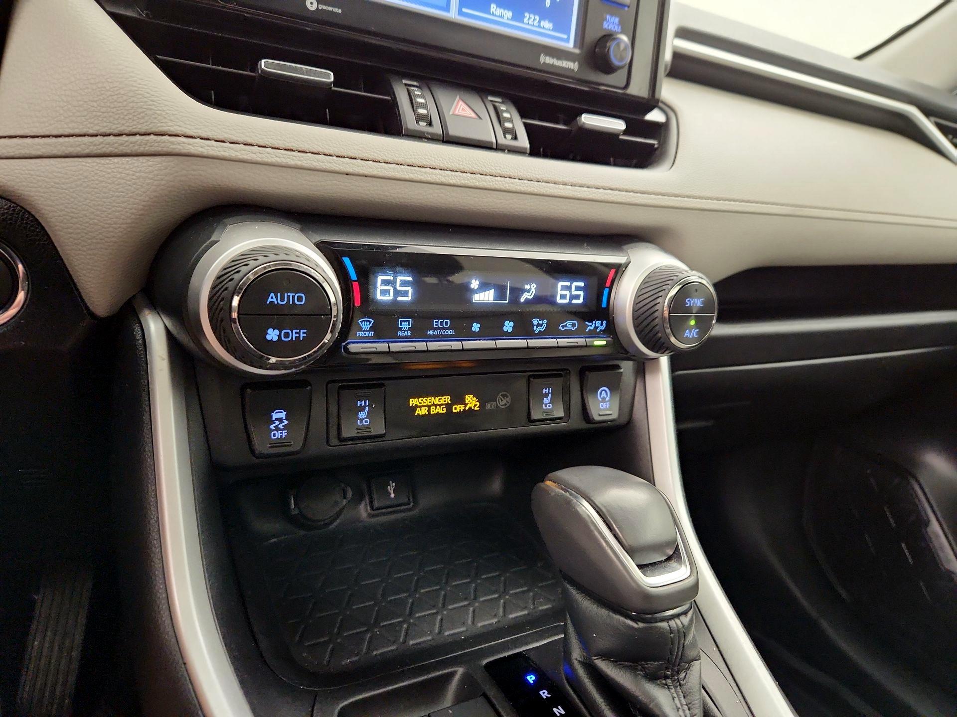 Thumbnail: 2021 Toyota RAV4 - 16