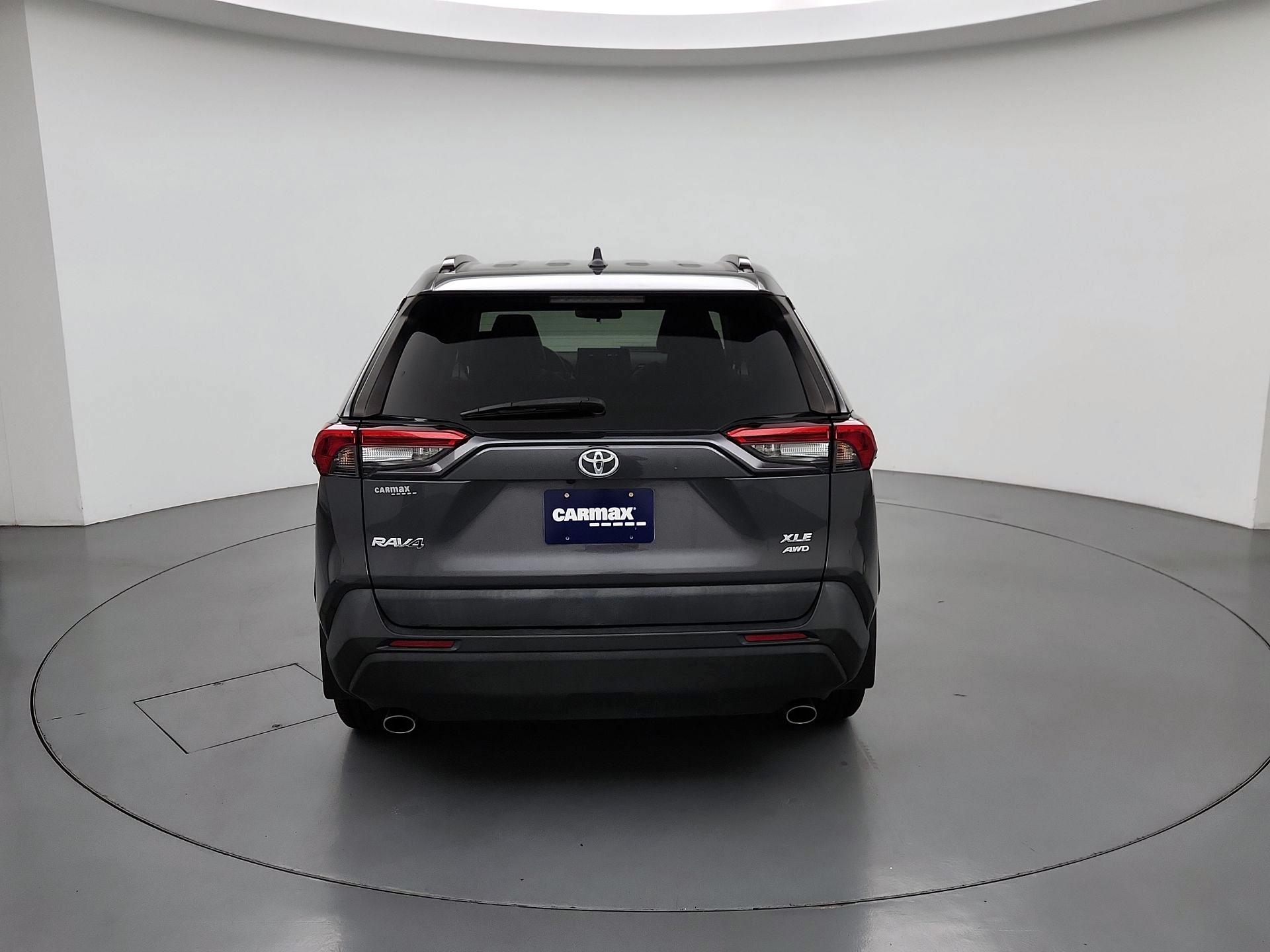 Thumbnail: 2021 Toyota RAV4 - 6