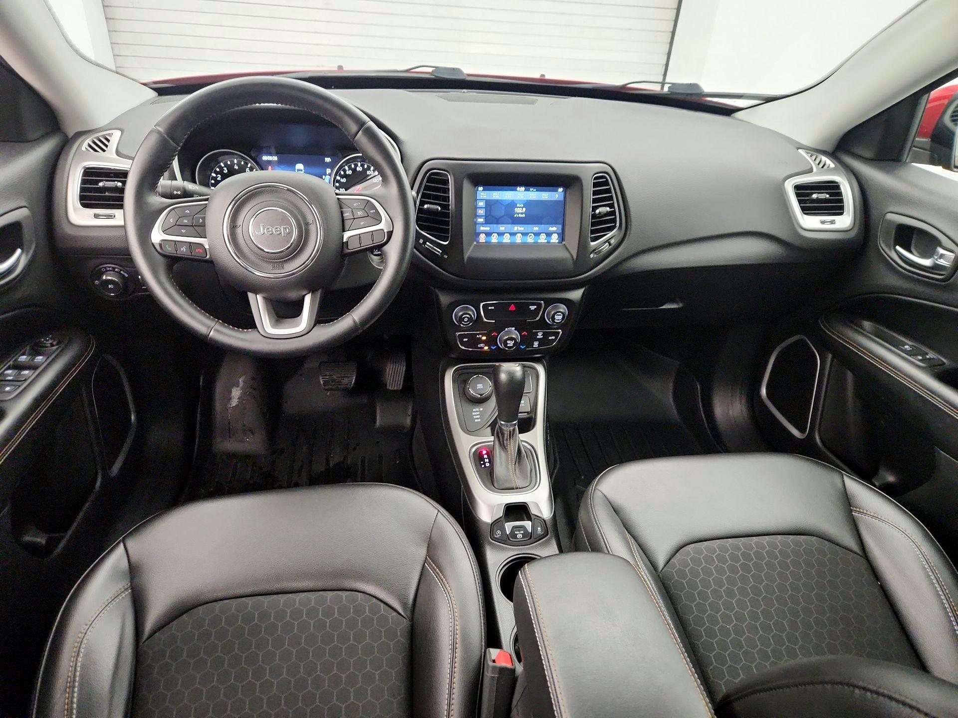 Thumbnail: 2018 Jeep Compass - 9