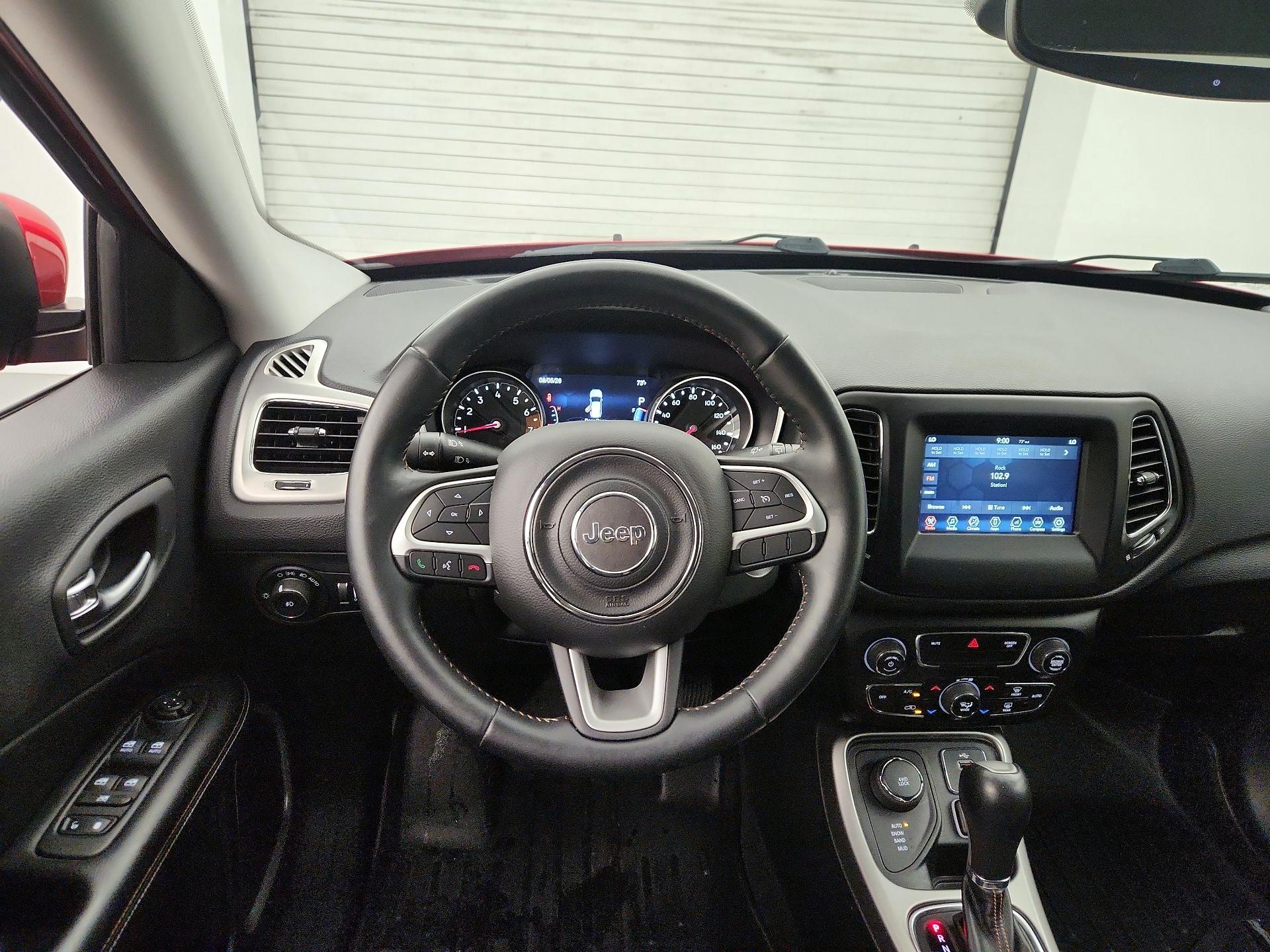Thumbnail: 2018 Jeep Compass - 10