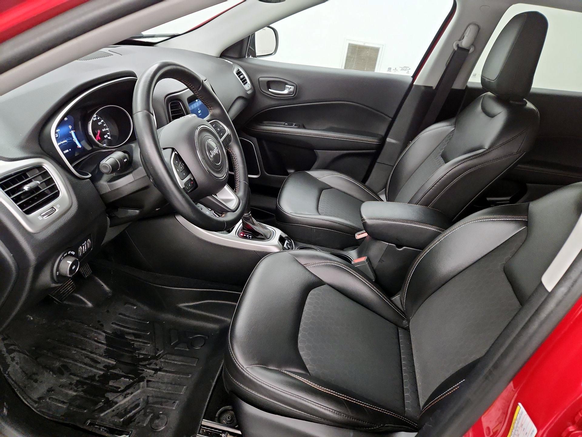 Thumbnail: 2018 Jeep Compass - 11