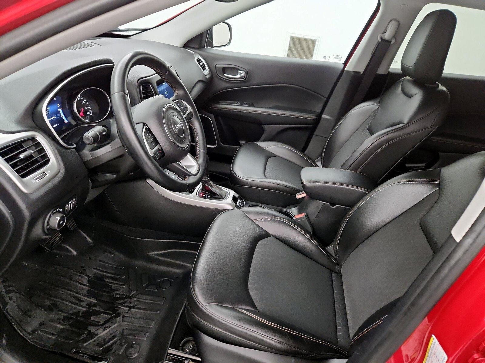 Power Seat(s) & Side Airbags