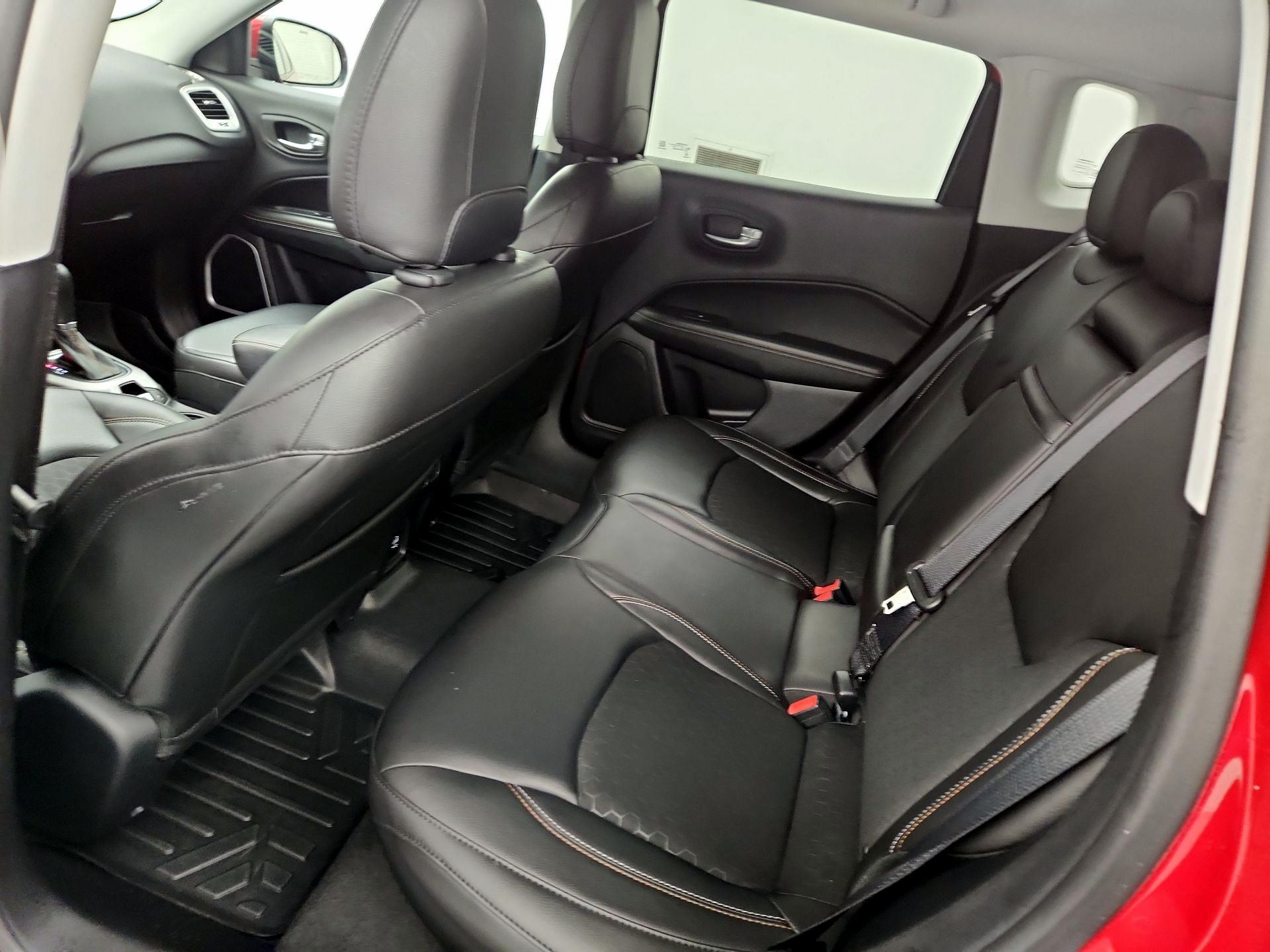 Thumbnail: 2018 Jeep Compass - 19