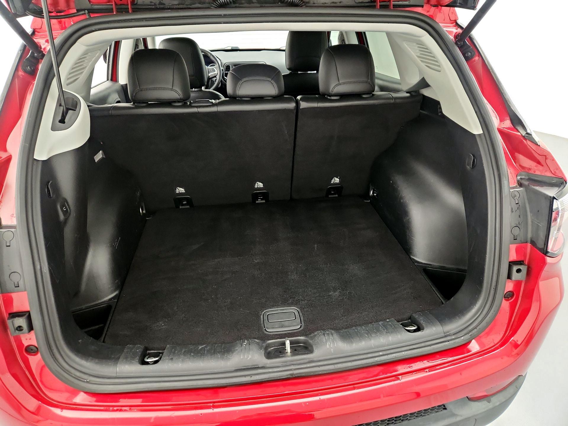 Thumbnail: 2018 Jeep Compass - 20