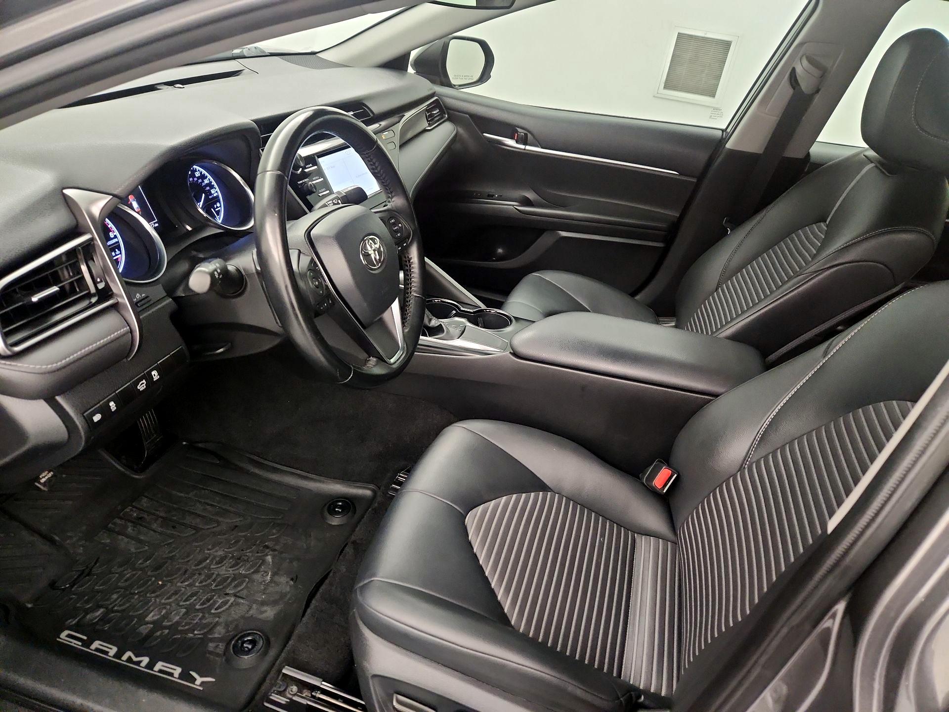 Thumbnail: 2019 Toyota Camry - 11