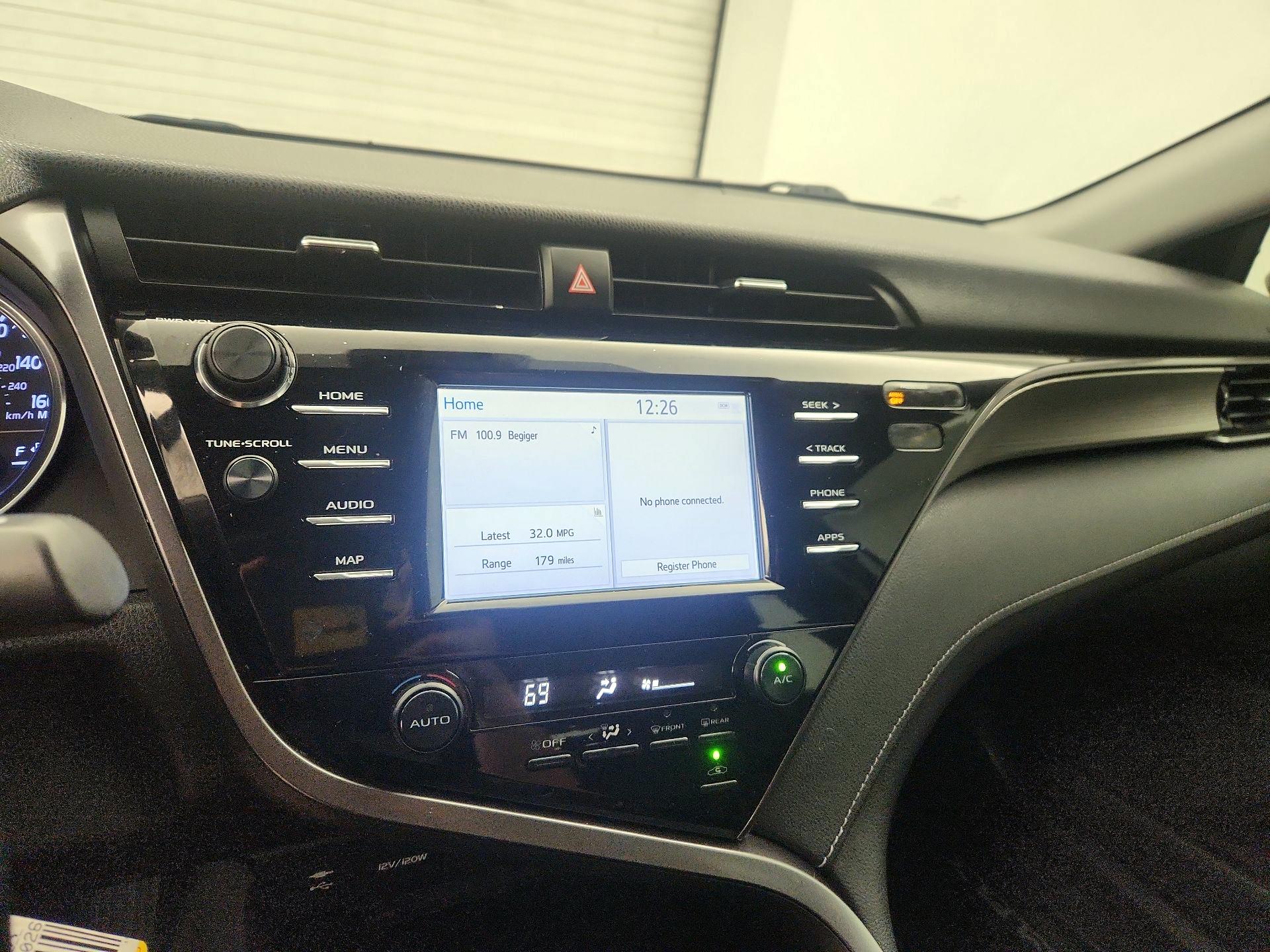 Thumbnail: 2019 Toyota Camry - 15