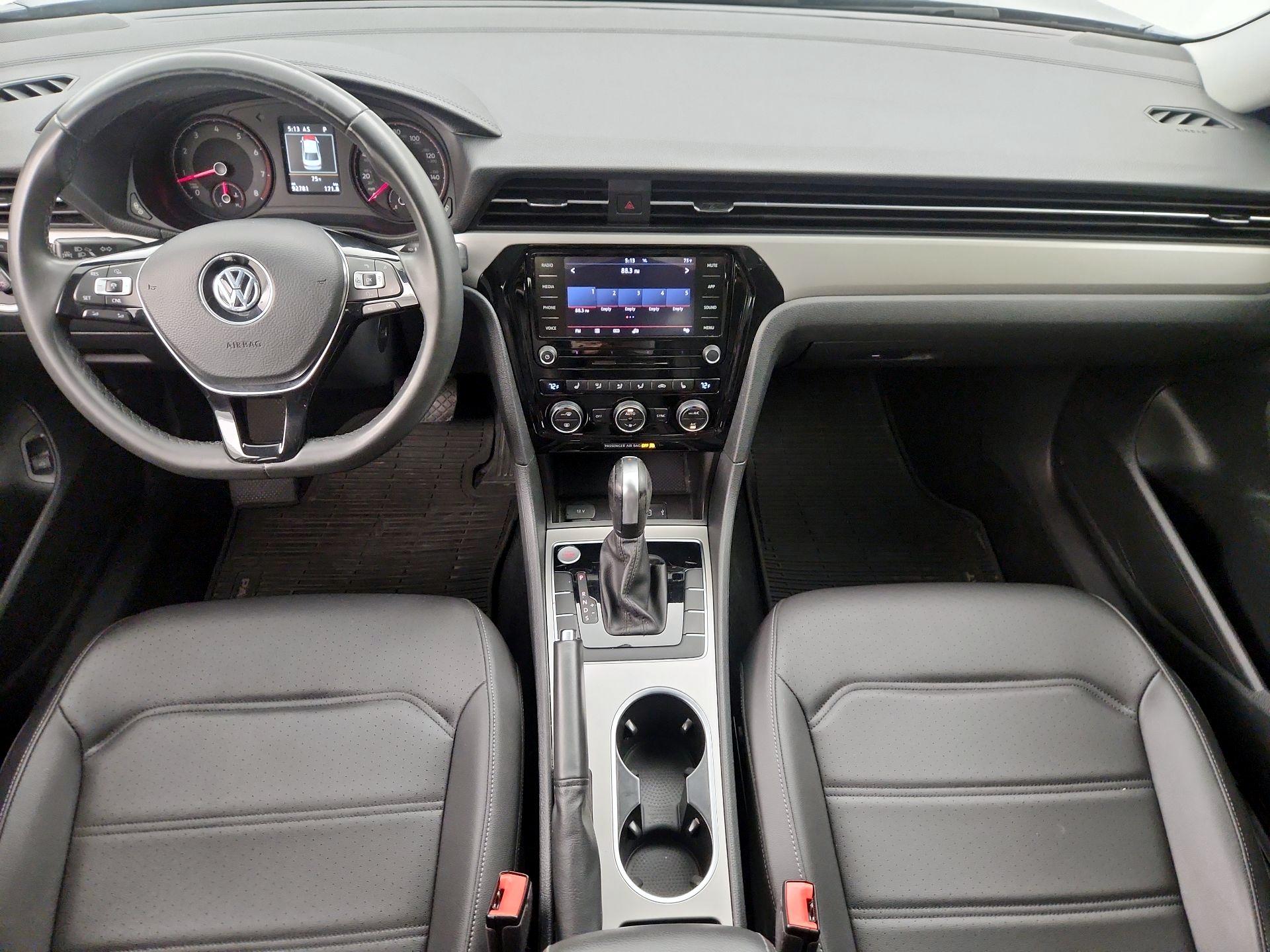 Thumbnail: 2021 Volkswagen Passat - 9